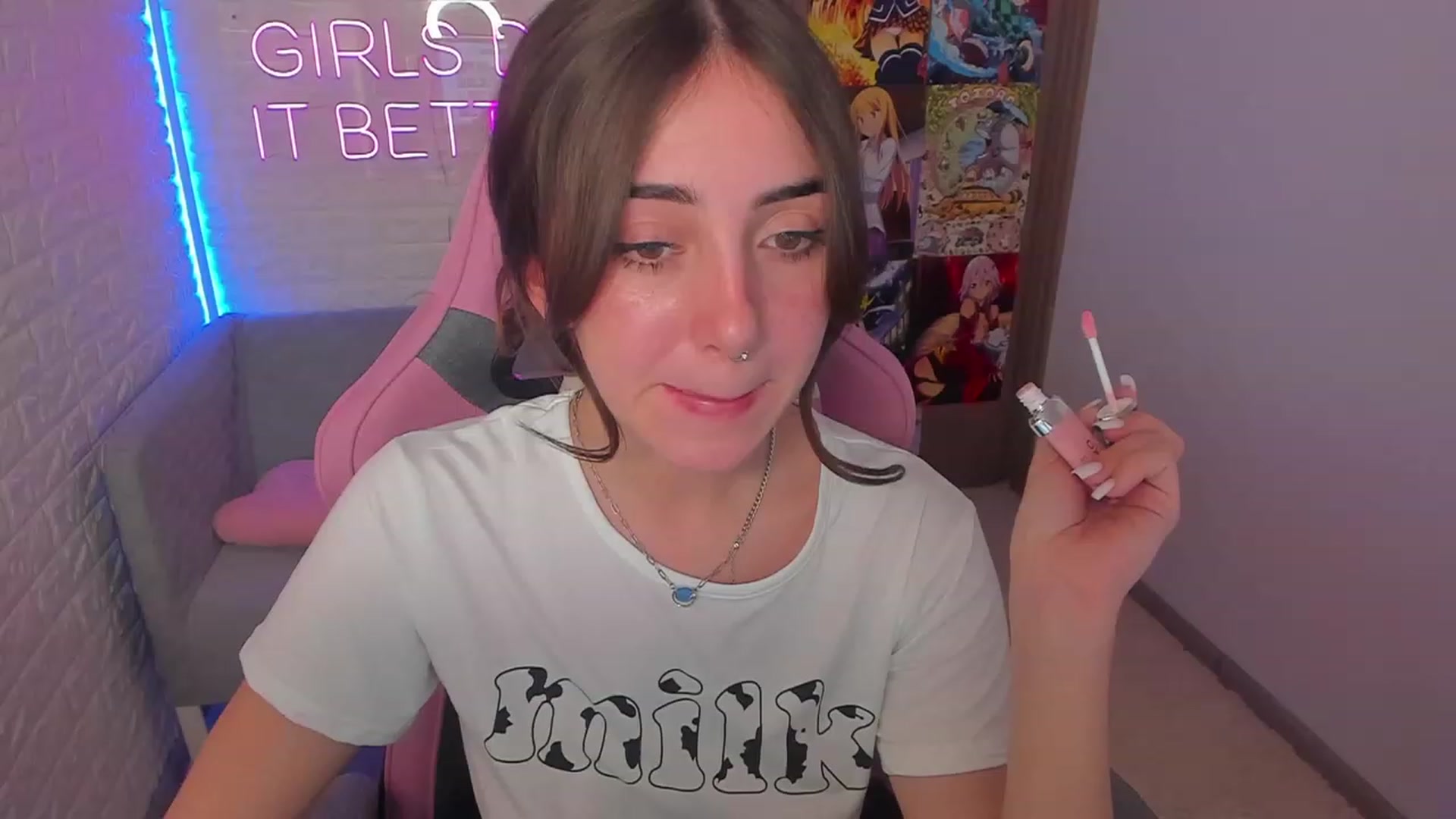 Gallery image thumbnail from ElsaYoung's myfreecams stream on, 02/02/2023, 13:37 image 3 of 20