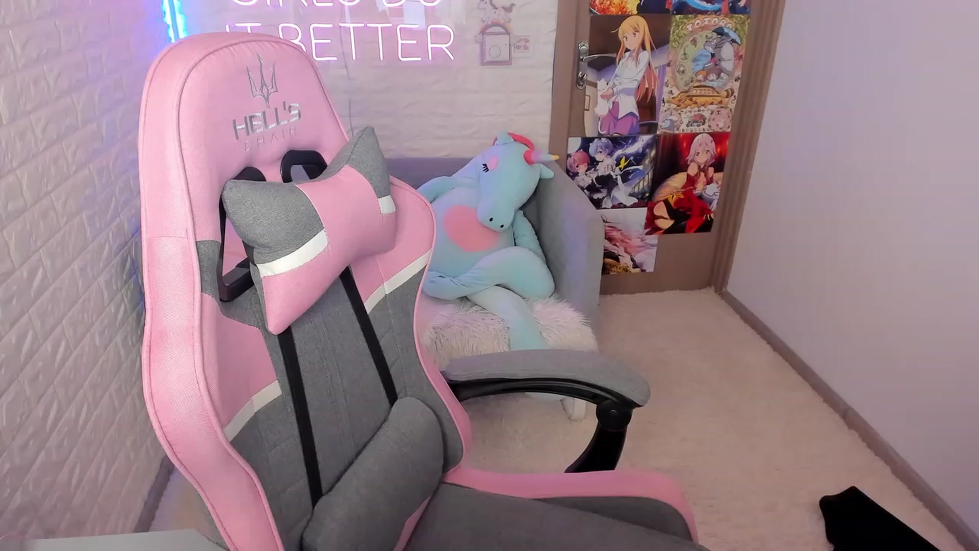 Gallery image thumbnail from ElsaYoung's myfreecams stream on, 02/02/2023, 15:44 image 7 of 20