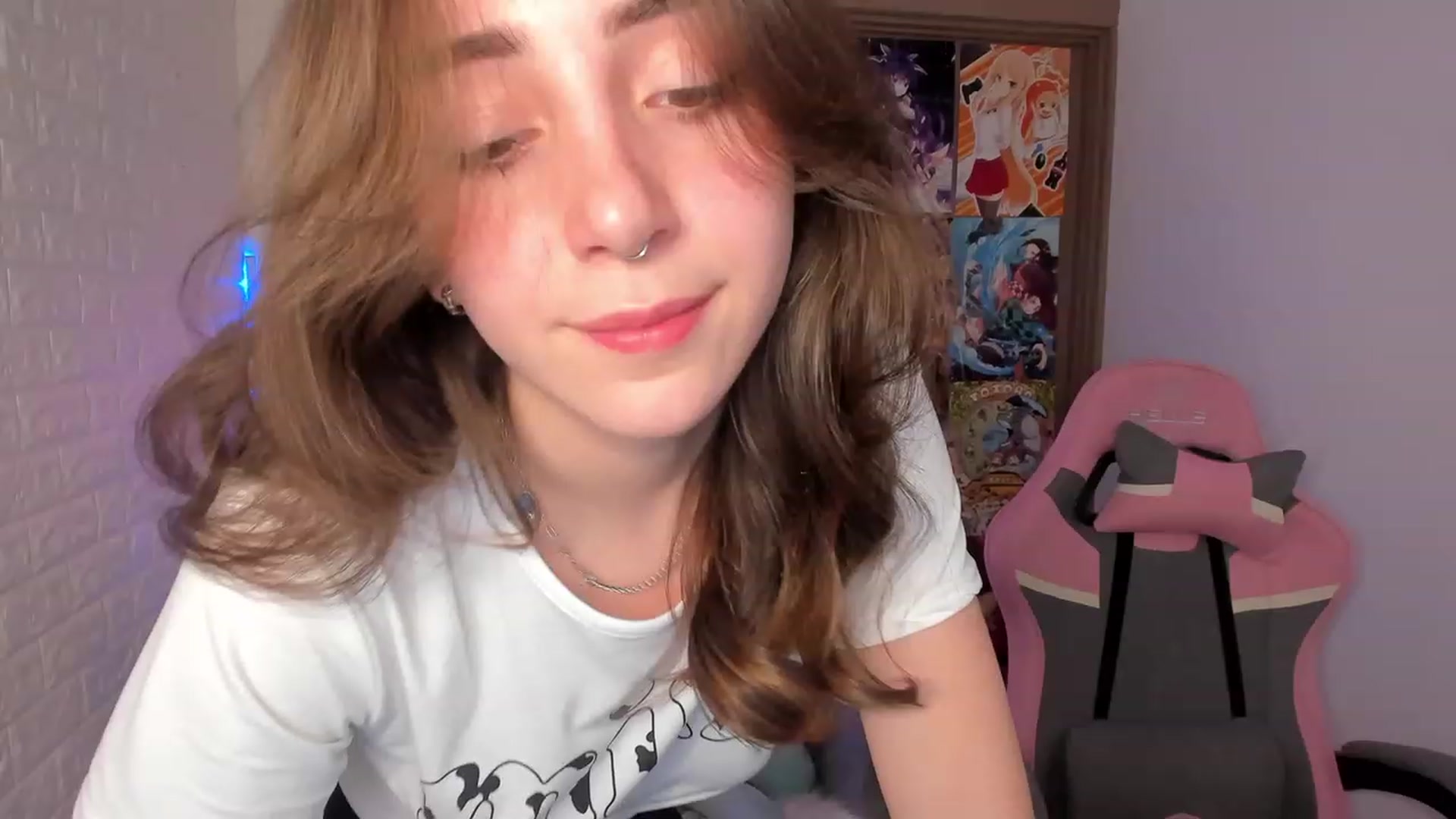 Gallery image thumbnail from ElsaYoung's myfreecams stream on, 02/02/2023, 17:12 image 20 of 20