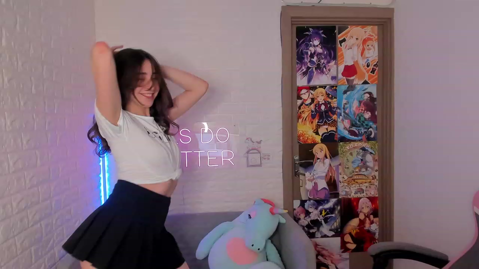 Gallery image thumbnail from ElsaYoung's myfreecams stream on, 02/02/2023, 18:40 image 15 of 20