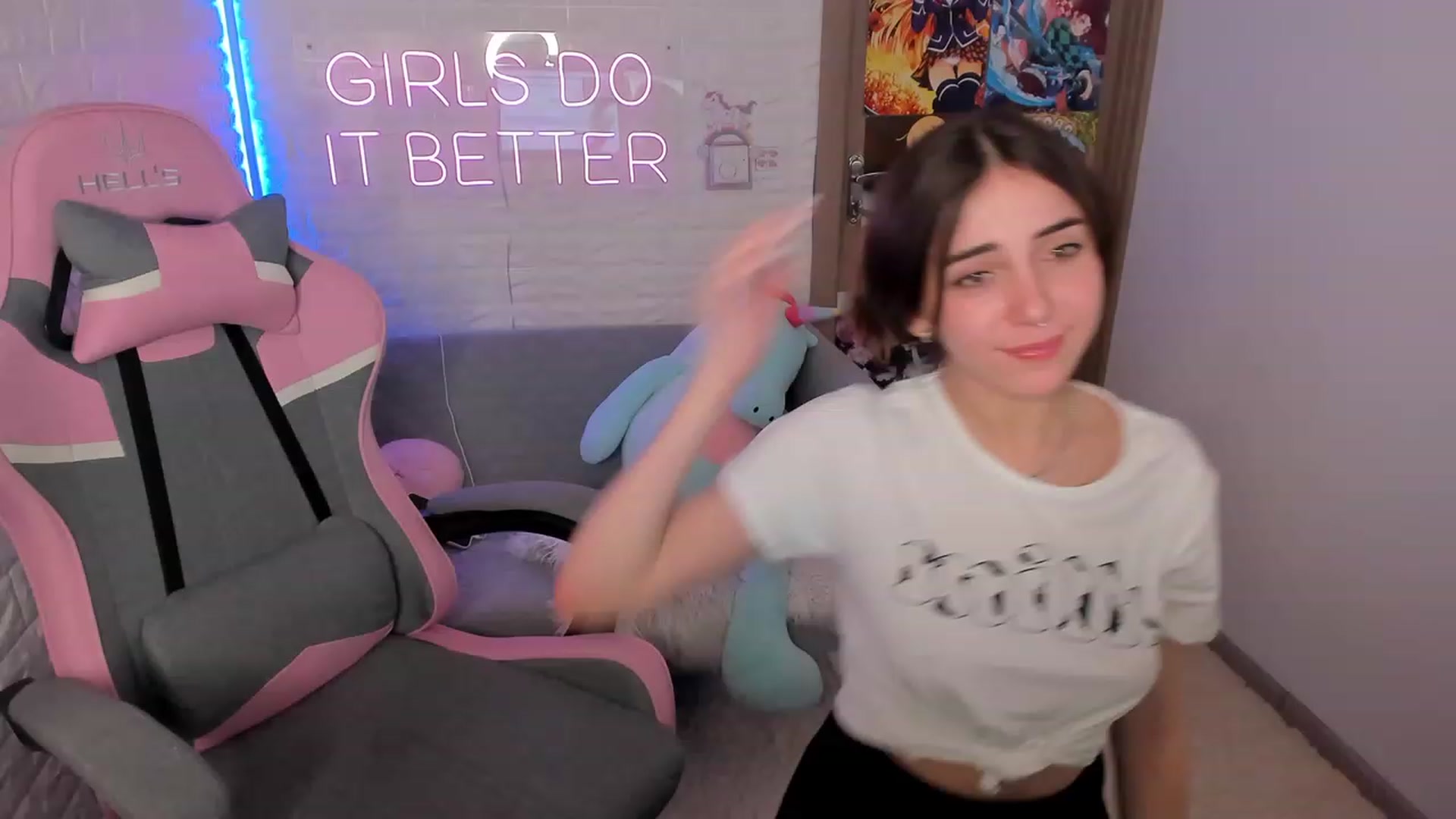 Gallery image thumbnail from ElsaYoung's myfreecams stream on, 02/02/2023, 19:34 image 15 of 20
