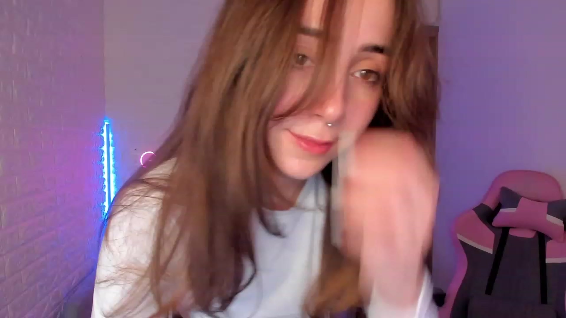 Gallery image thumbnail from ElsaYoung's myfreecams stream on, 02/03/2023, 10:00 image 1 of 20