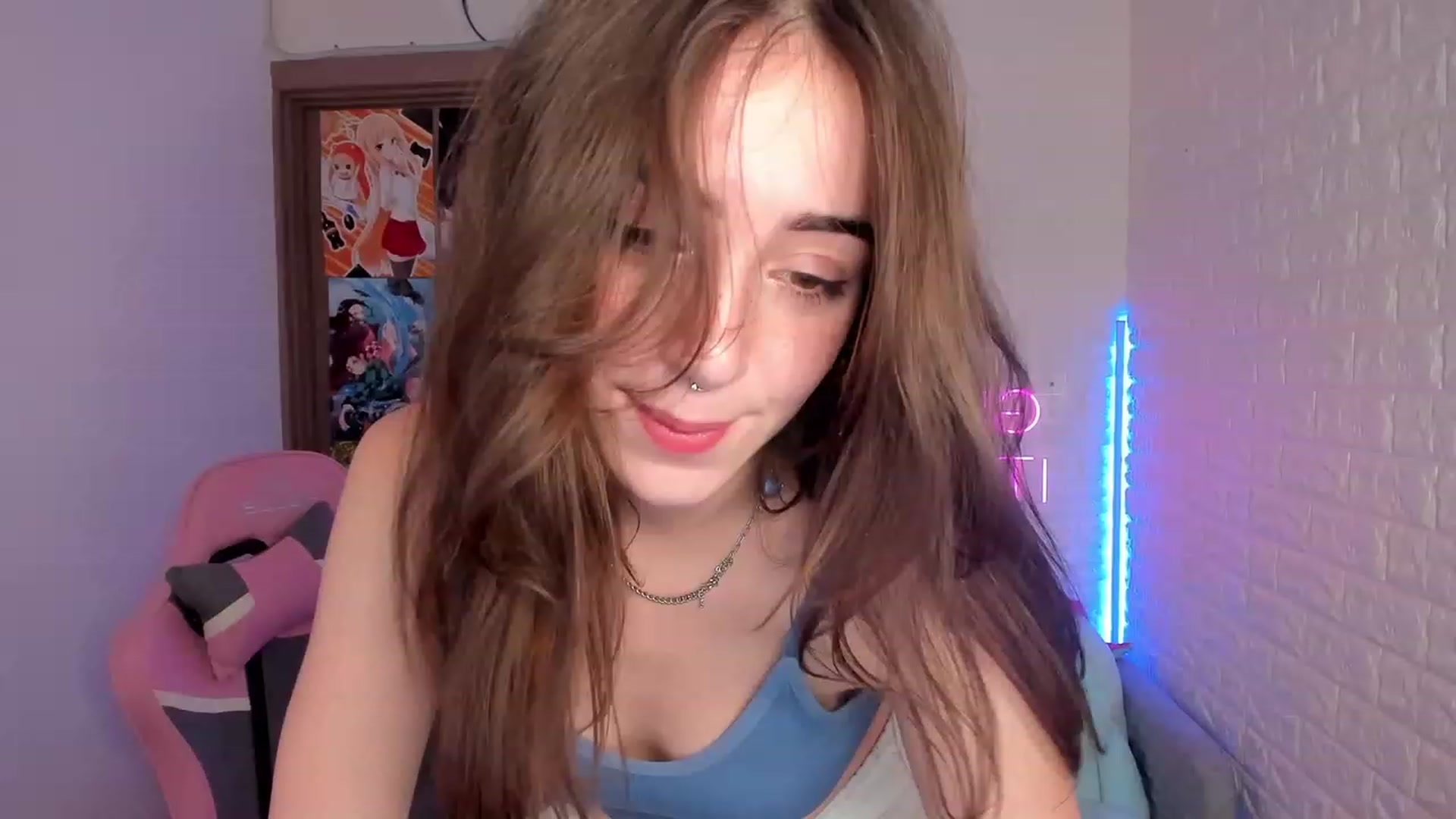 Gallery image thumbnail from ElsaYoung's myfreecams stream on, 02/04/2023, 14:33 image 8 of 20