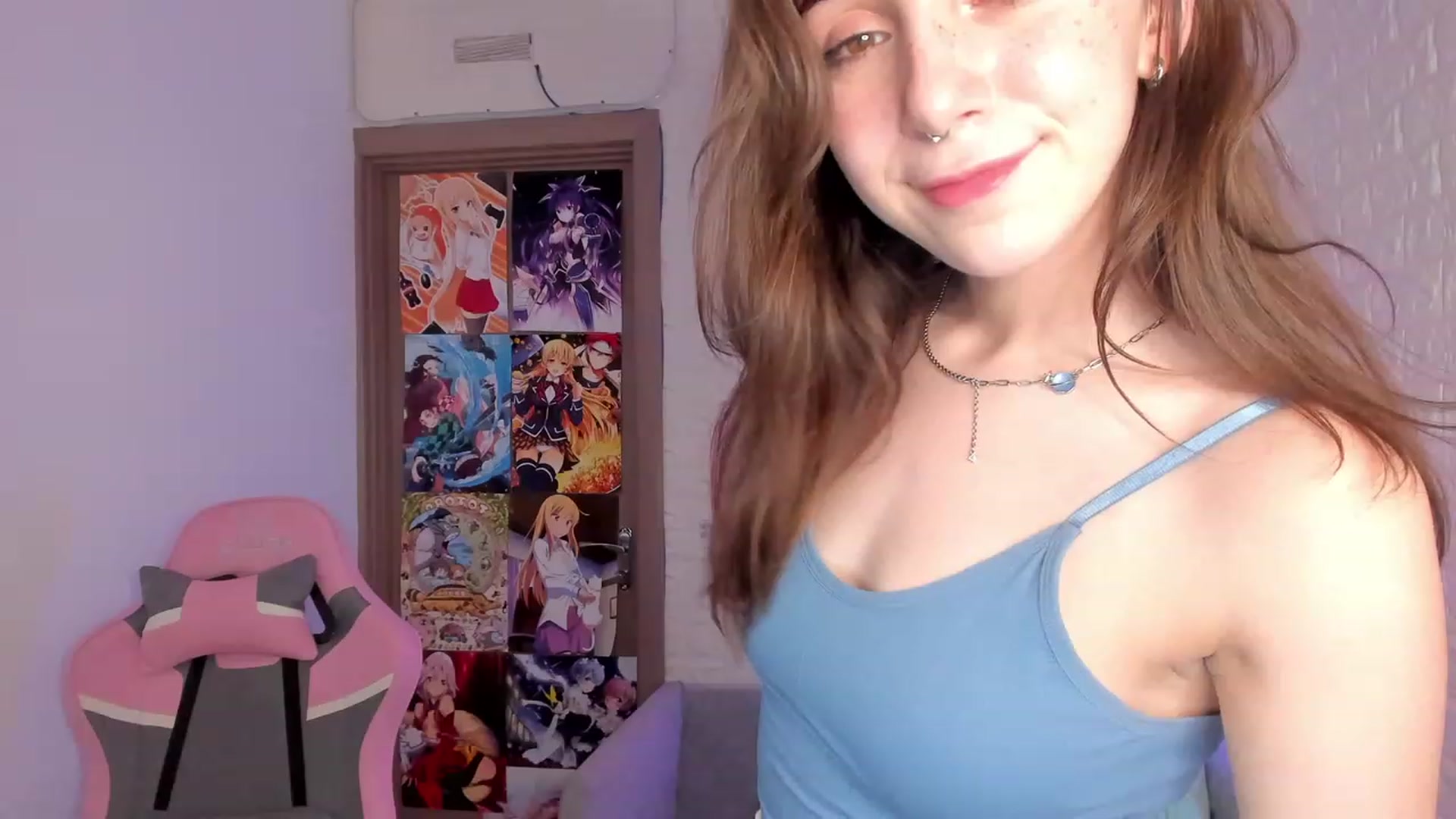 Gallery image thumbnail from ElsaYoung's myfreecams stream on, 02/04/2023, 16:19 image 17 of 20