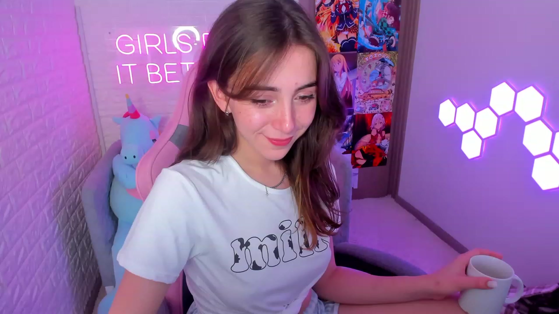 Gallery image thumbnail from ElsaYoung's myfreecams stream on, 02/09/2023, 14:29 image 5 of 20