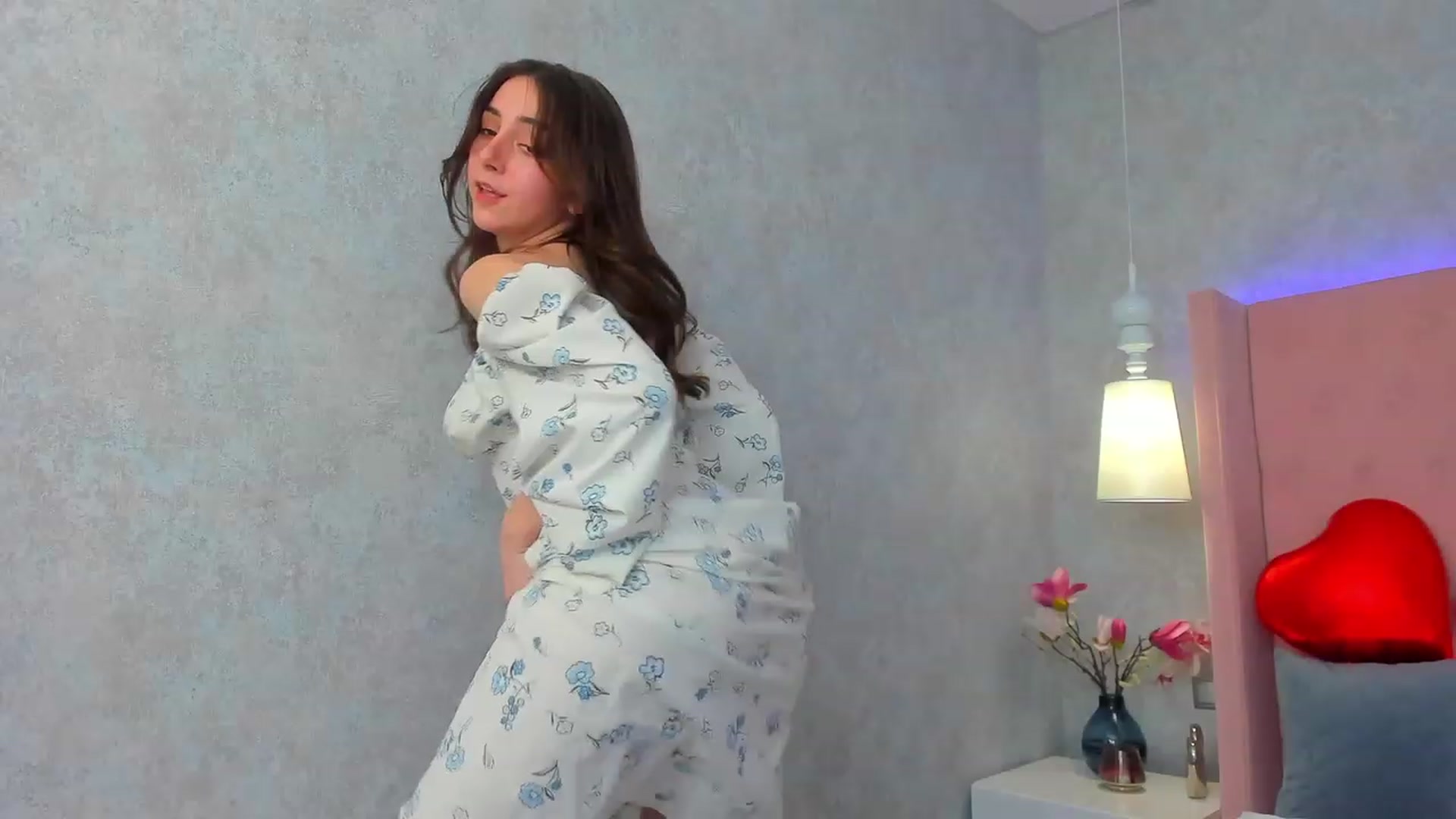 Gallery image thumbnail from ElsaYoung's myfreecams stream on, 02/14/2023, 11:50 image 13 of 20