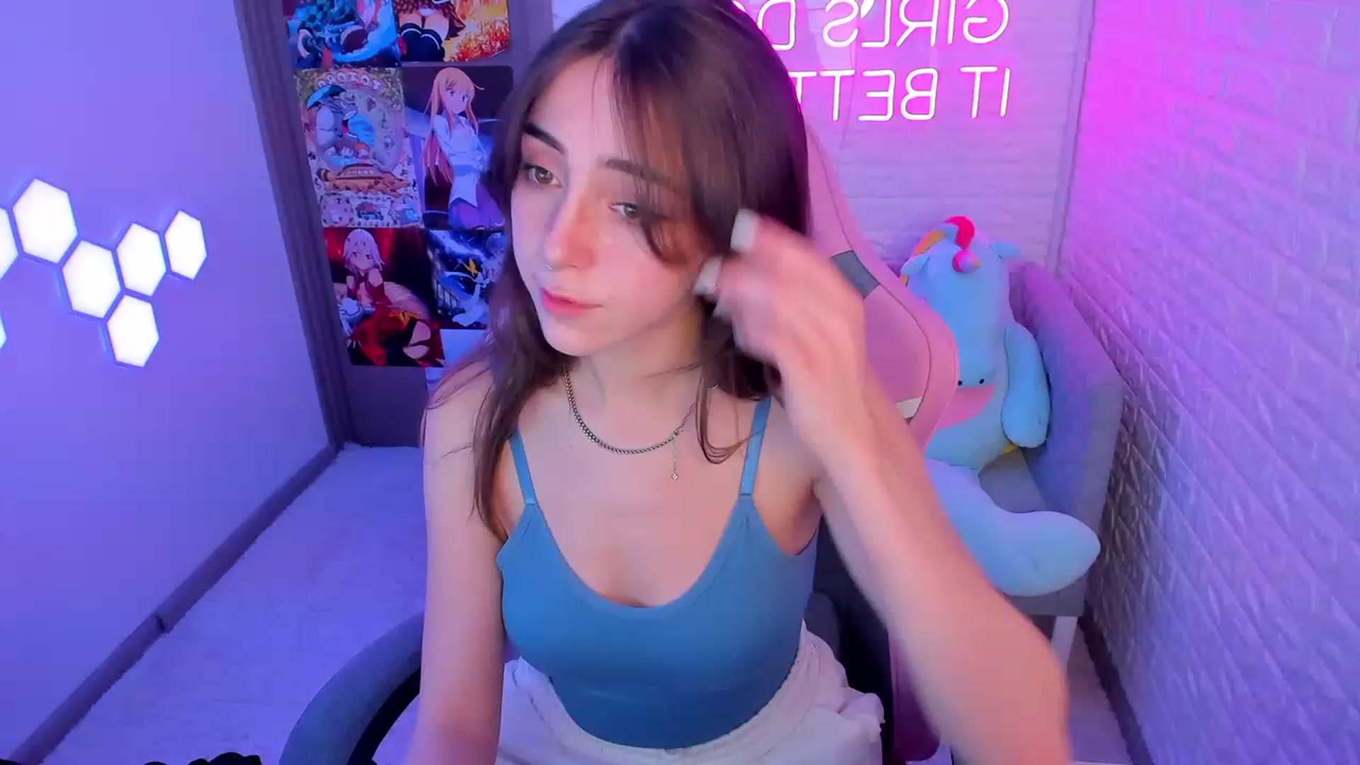 Gallery image thumbnail from ElsaYoung's myfreecams stream on, 02/15/2023, 14:49 image 9 of 20