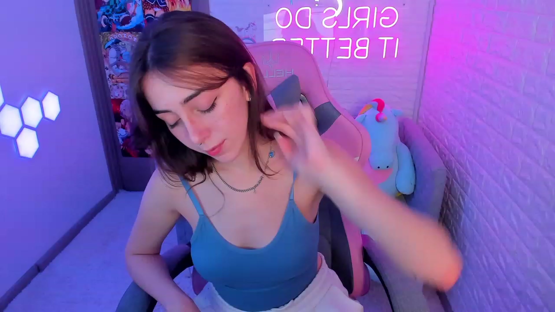 Gallery image thumbnail from ElsaYoung's myfreecams stream on, 02/15/2023, 15:23 image 18 of 20