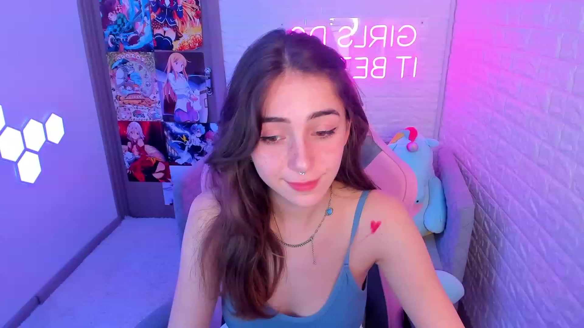 Gallery image thumbnail from ElsaYoung's myfreecams stream on, 02/15/2023, 15:48 image 18 of 20