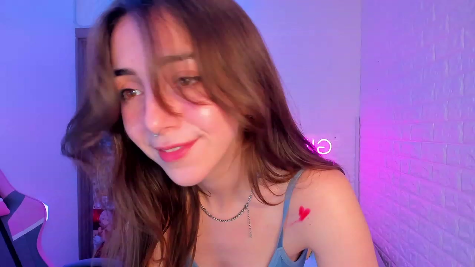 Gallery image thumbnail from ElsaYoung's myfreecams stream on, 02/15/2023, 15:48 image 3 of 20