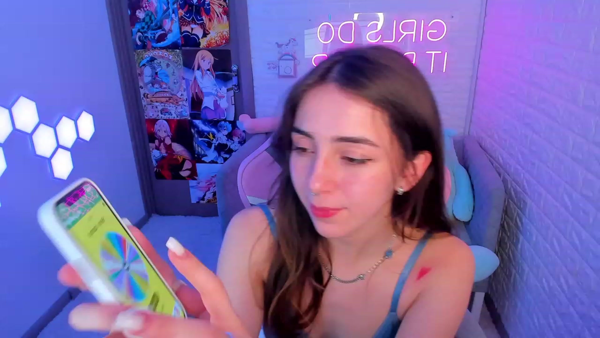 Gallery image thumbnail from ElsaYoung's myfreecams stream on, 02/15/2023, 17:20 image 8 of 20