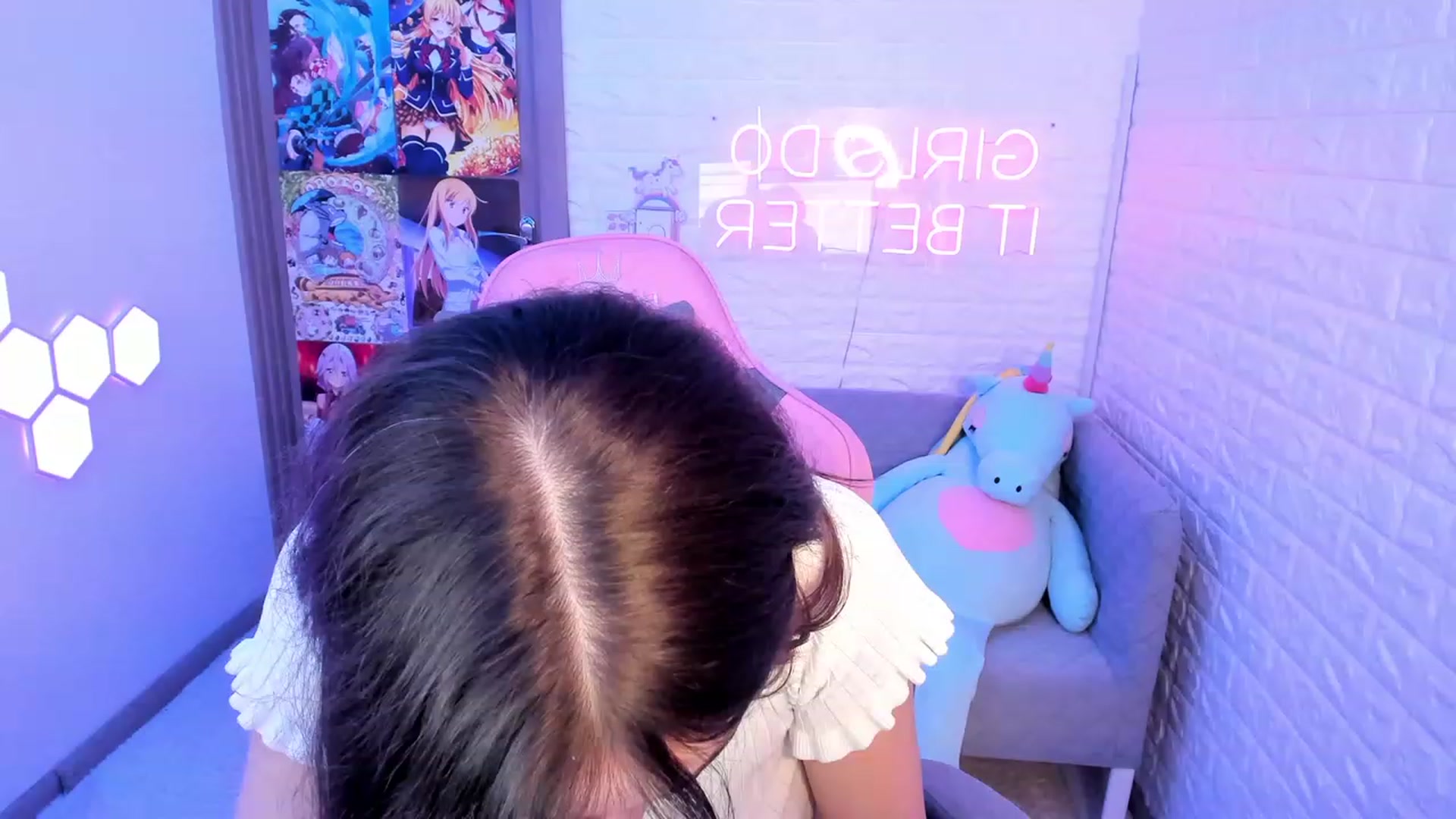 Gallery image thumbnail from ElsaYoung's myfreecams stream on, 02/17/2023, 15:02 image 20 of 20