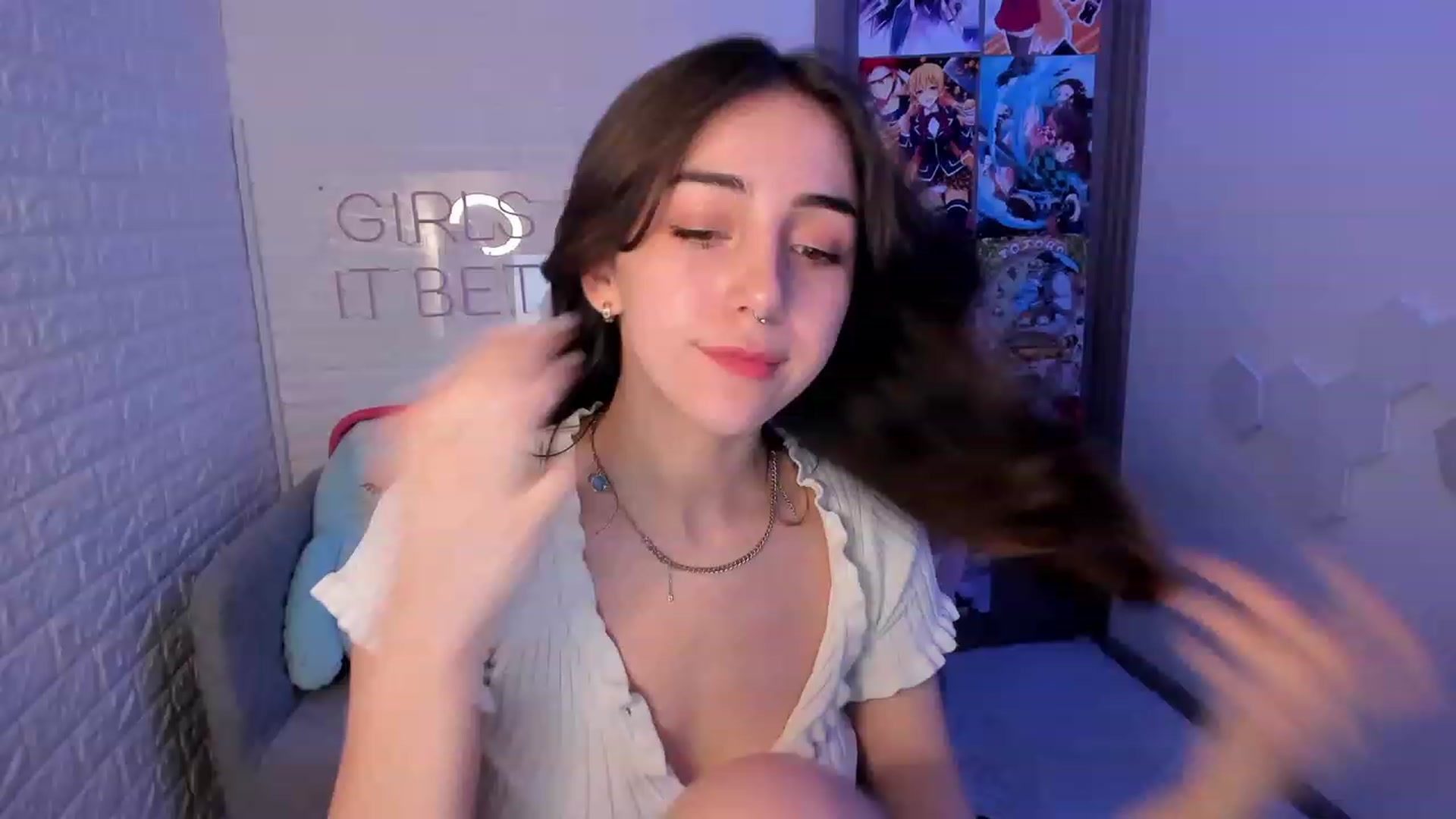 Gallery image thumbnail from ElsaYoung's myfreecams stream on, 02/18/2023, 19:30 image 11 of 20