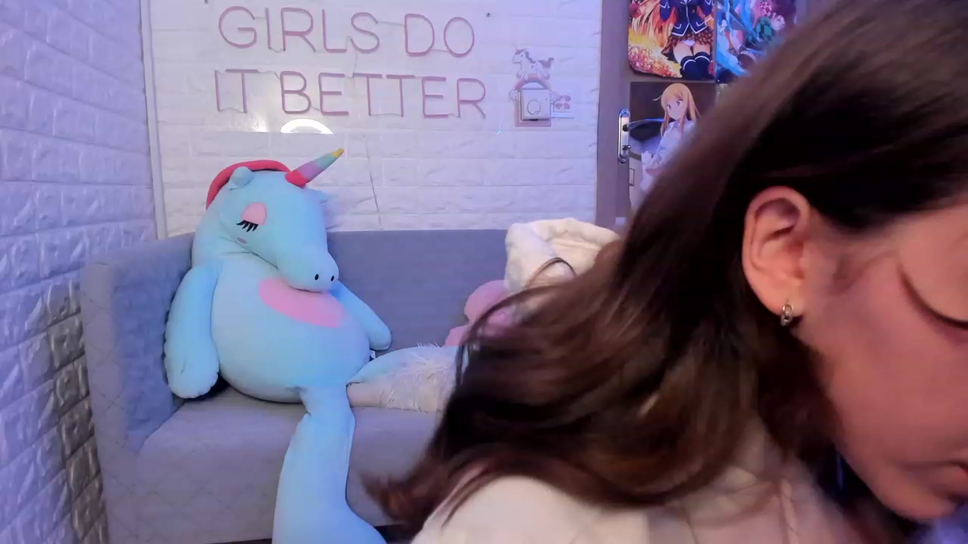 Gallery image thumbnail from ElsaYoung's myfreecams stream on, 02/18/2023, 19:30 image 20 of 20