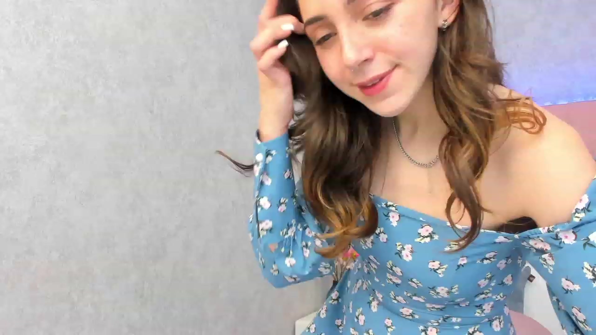Gallery image thumbnail from ElsaYoung's myfreecams stream on, 02/24/2023, 17:43 image 4 of 20
