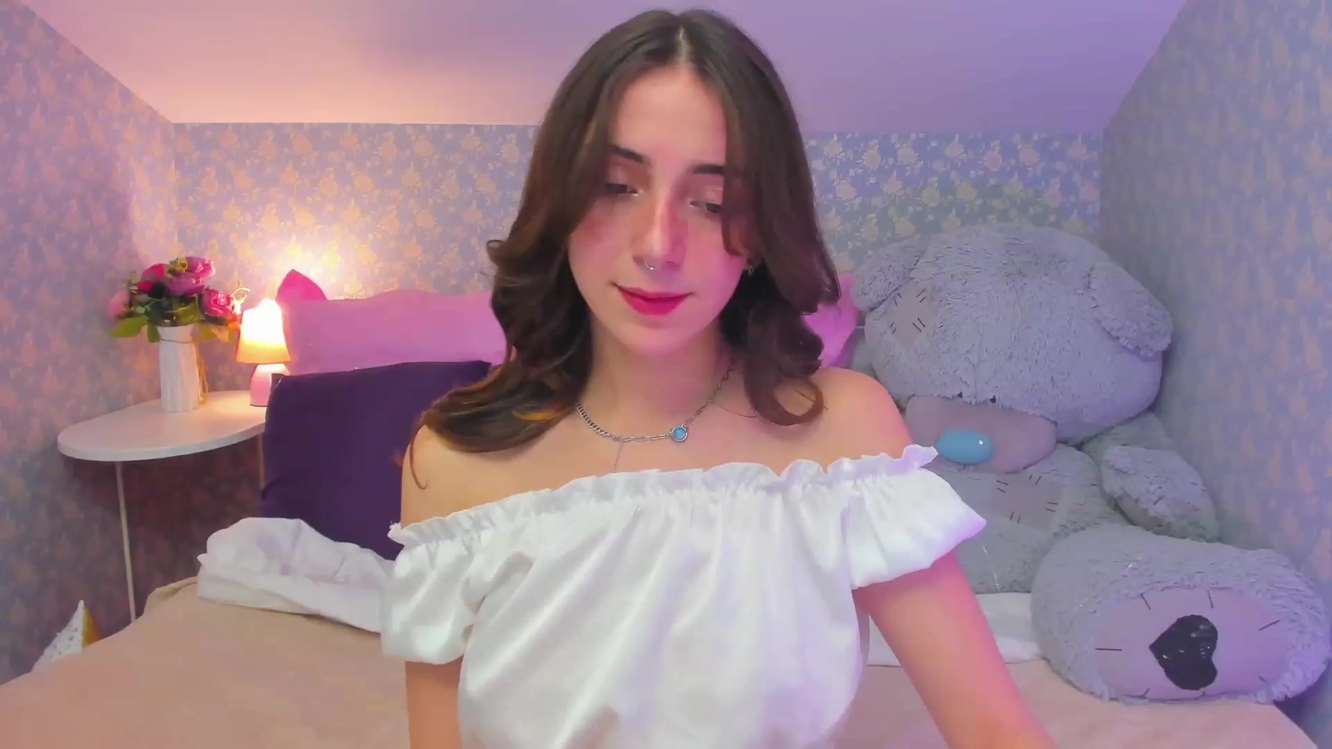 Gallery image thumbnail from ElsaYoung's myfreecams stream on, 02/25/2023, 12:29 image 6 of 20