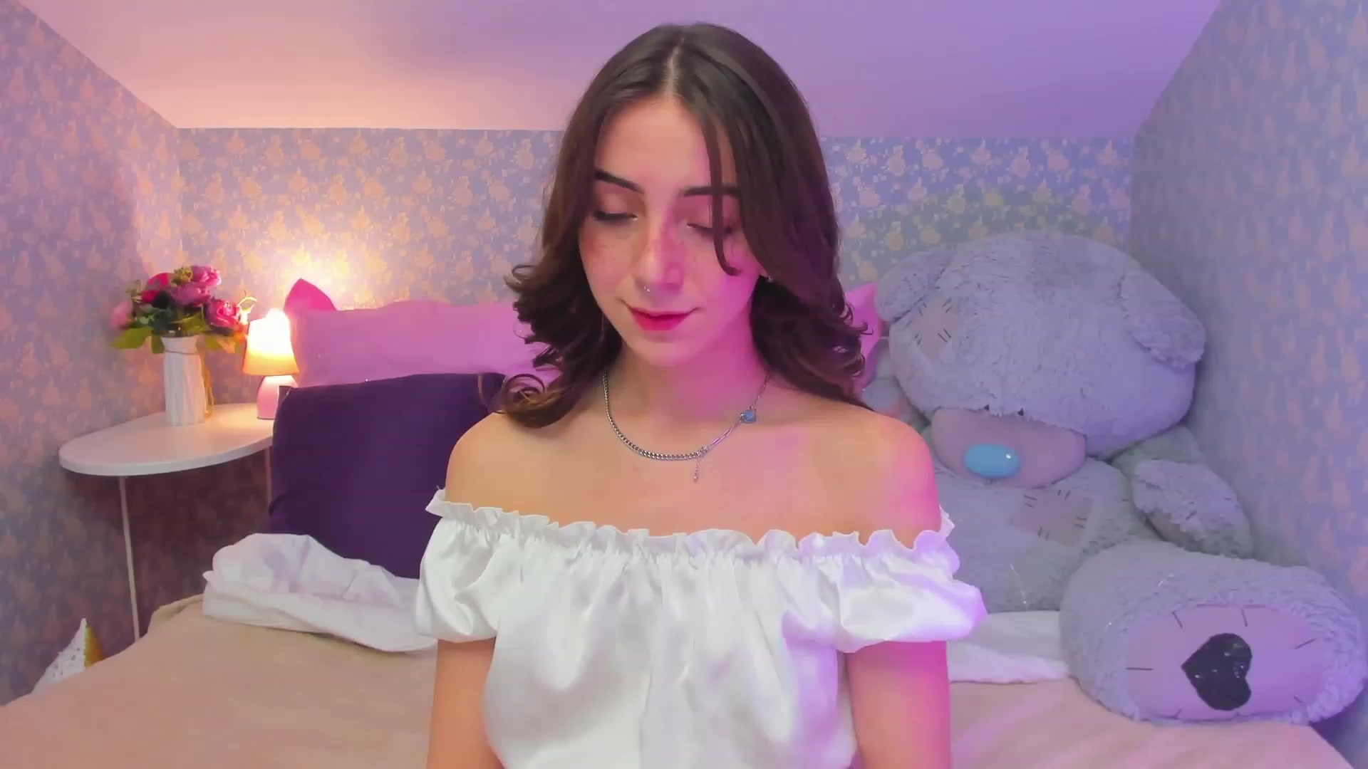 Gallery image thumbnail from ElsaYoung's myfreecams stream on, 02/25/2023, 12:29 image 1 of 20
