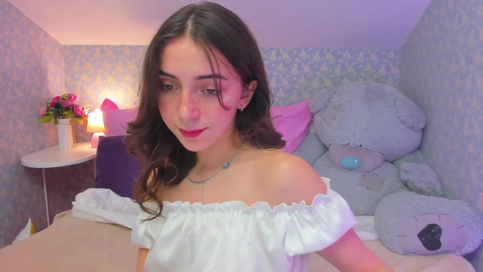 Gallery image thumbnail from ElsaYoung's myfreecams stream on, 02/25/2023, 12:29 image 18 of 20