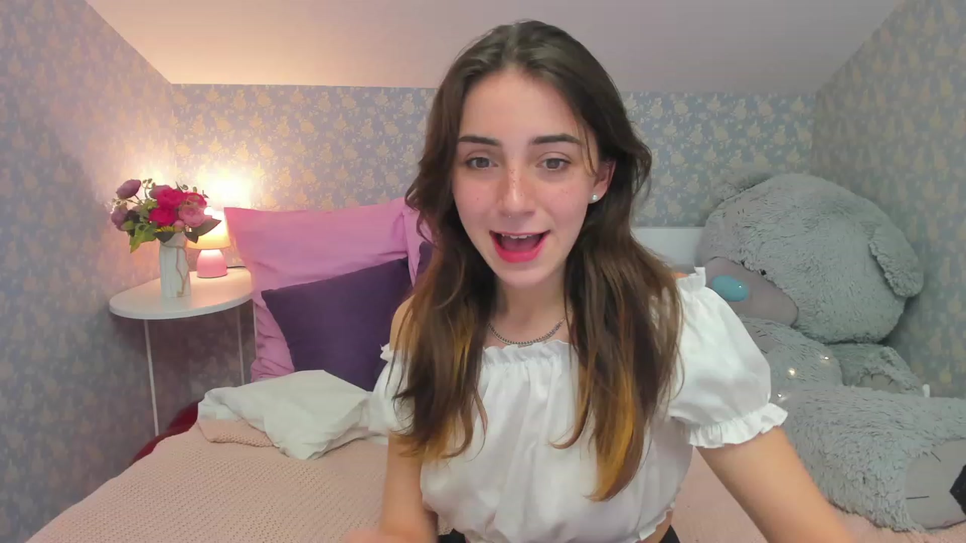 Gallery image thumbnail from ElsaYoung's myfreecams stream on, 03/02/2023, 18:51 image 1 of 20