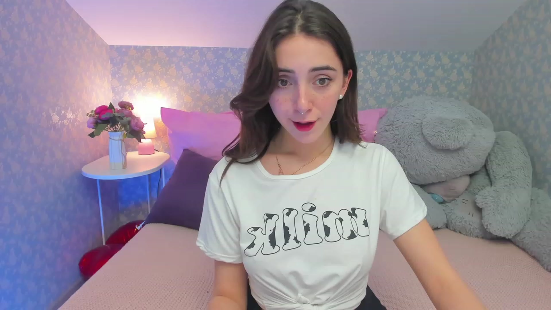 Gallery image thumbnail from ElsaYoung's myfreecams stream on, 03/03/2023, 15:56 image 17 of 20