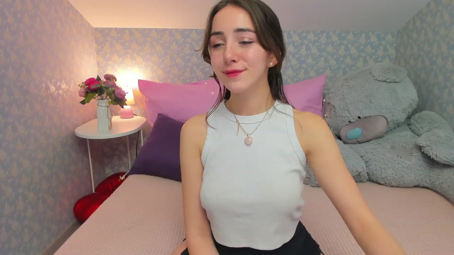 Gallery image thumbnail from ElsaYoung's myfreecams stream on, 03/03/2023, 17:25 image 12 of 20