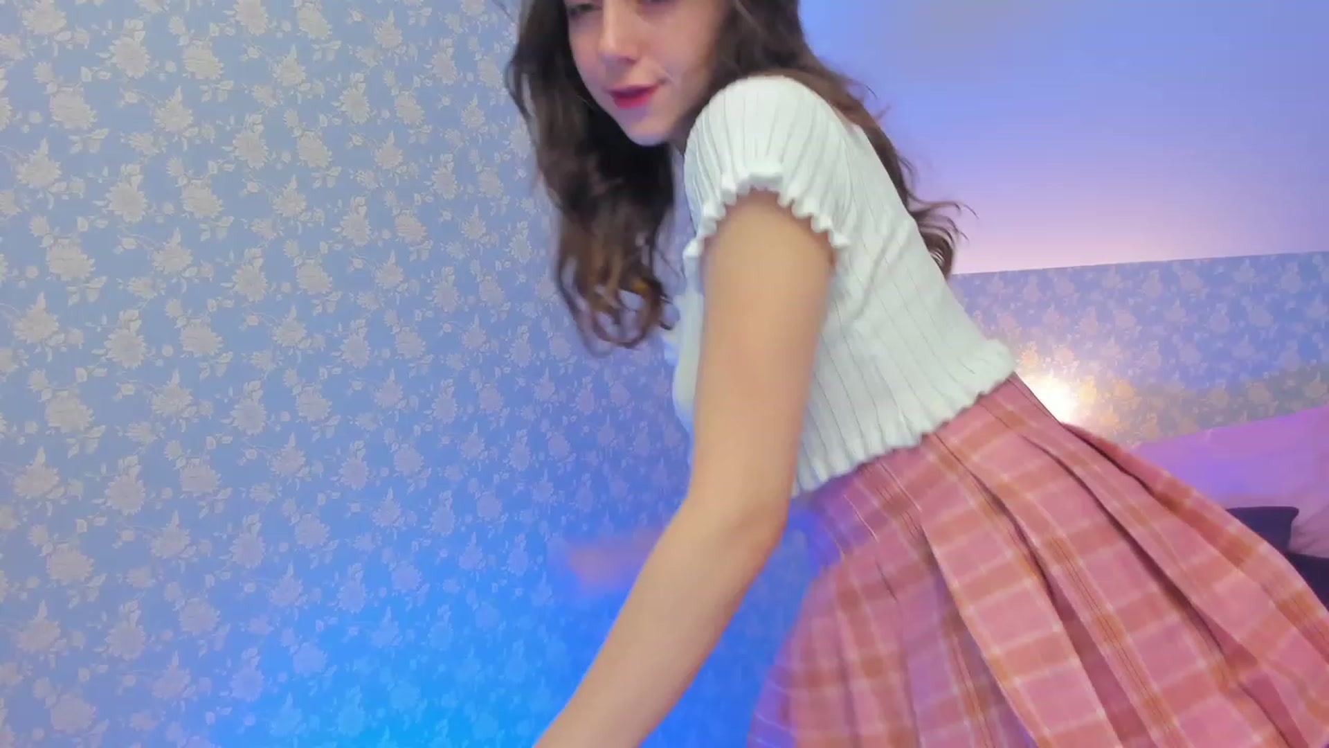 Gallery image thumbnail from ElsaYoung's myfreecams stream on, 03/07/2023, 07:31 image 11 of 20