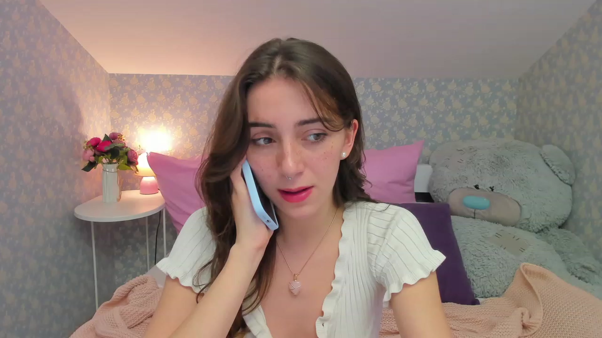 Gallery image thumbnail from ElsaYoung's myfreecams stream on, 03/07/2023, 12:24 image 8 of 20