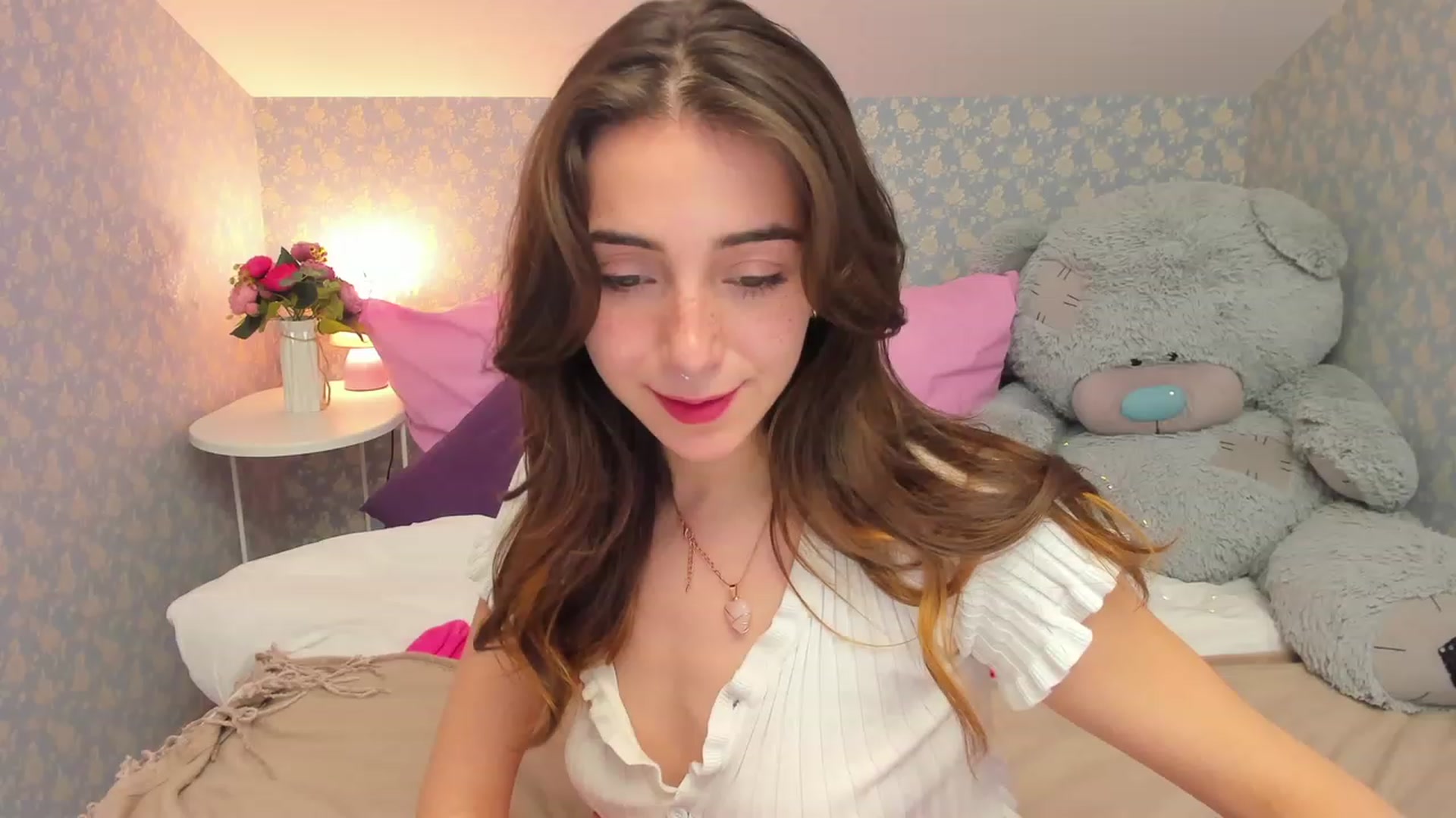 Gallery image thumbnail from ElsaYoung's myfreecams stream on, 03/10/2023, 11:26 image 14 of 20