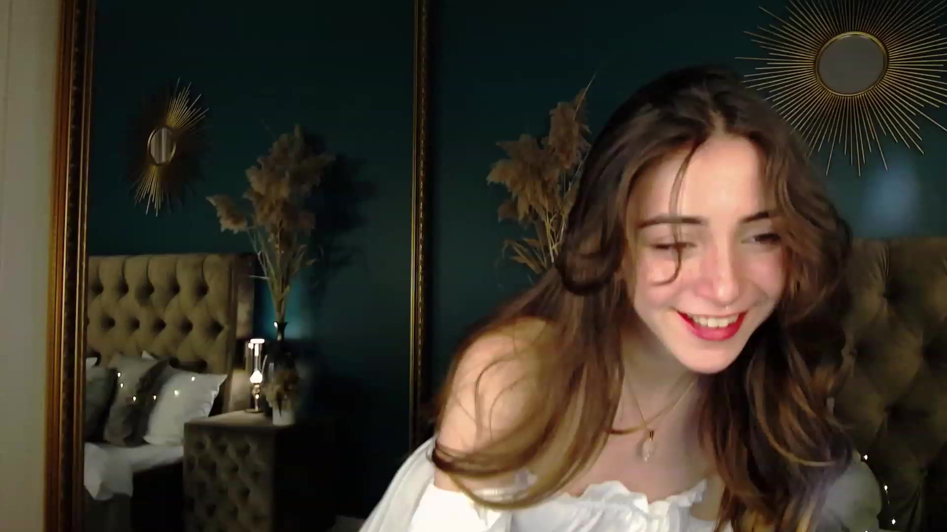 Gallery image thumbnail from ElsaYoung's myfreecams stream on, 03/11/2023, 12:24 image 19 of 20