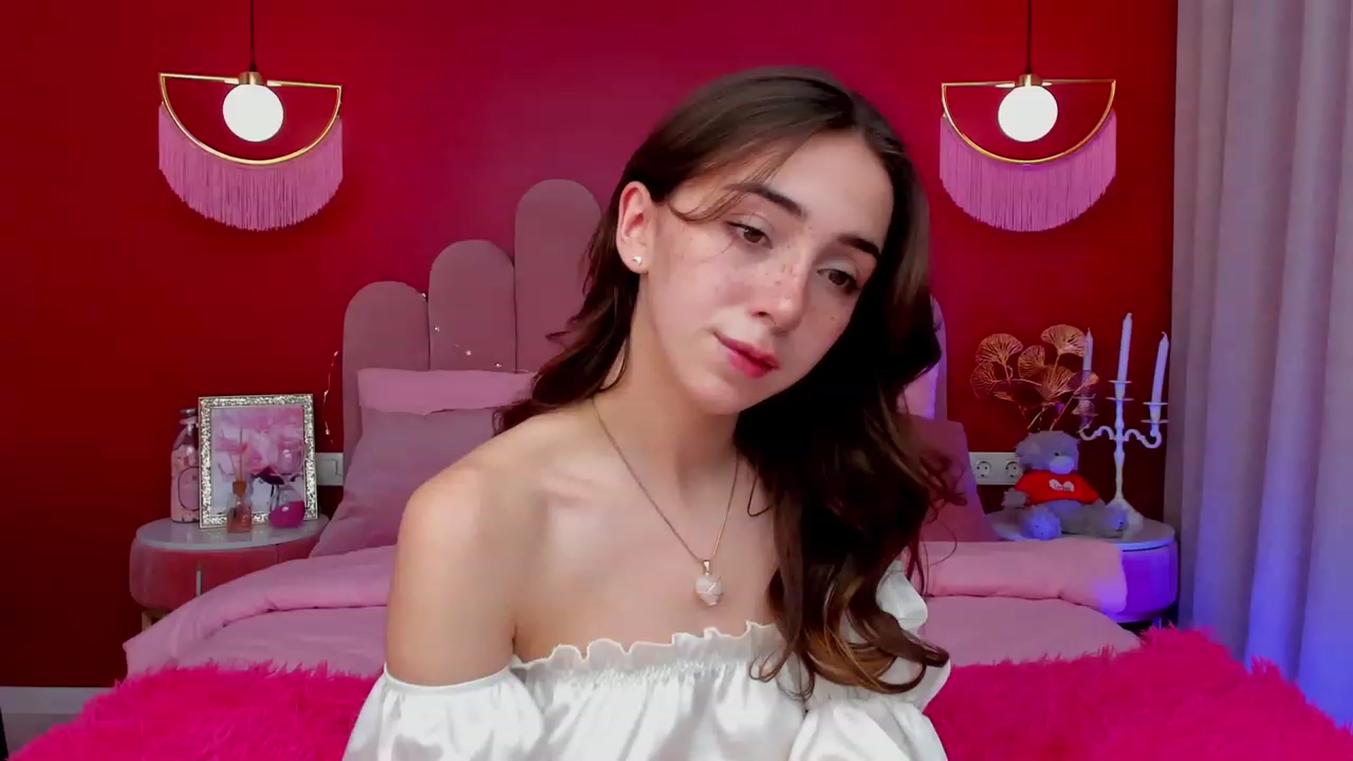 Gallery image thumbnail from ElsaYoung's myfreecams stream on, 03/12/2023, 07:12 image 14 of 20