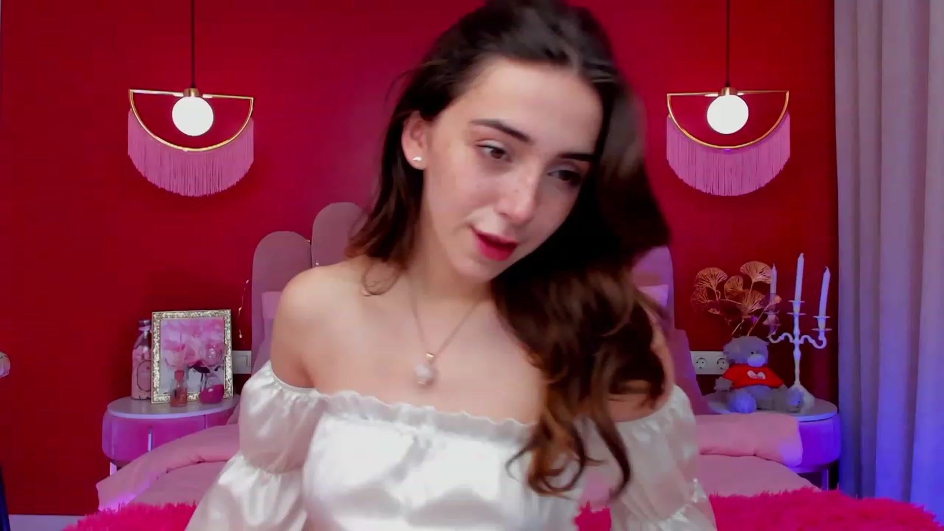 Gallery image thumbnail from ElsaYoung's myfreecams stream on, 03/12/2023, 07:12 image 5 of 20