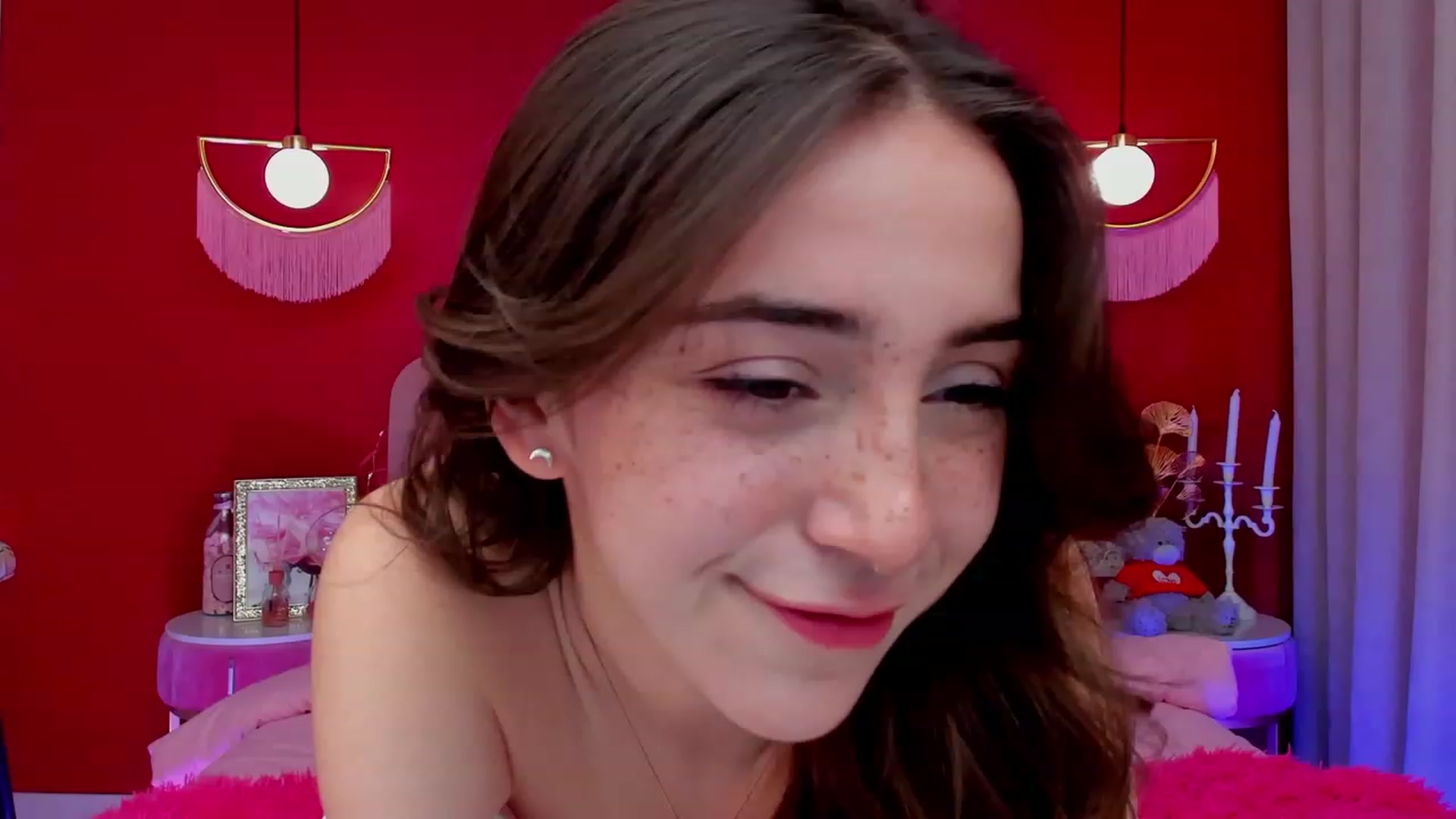 Gallery image thumbnail from ElsaYoung's myfreecams stream on, 03/12/2023, 07:12 image 4 of 20