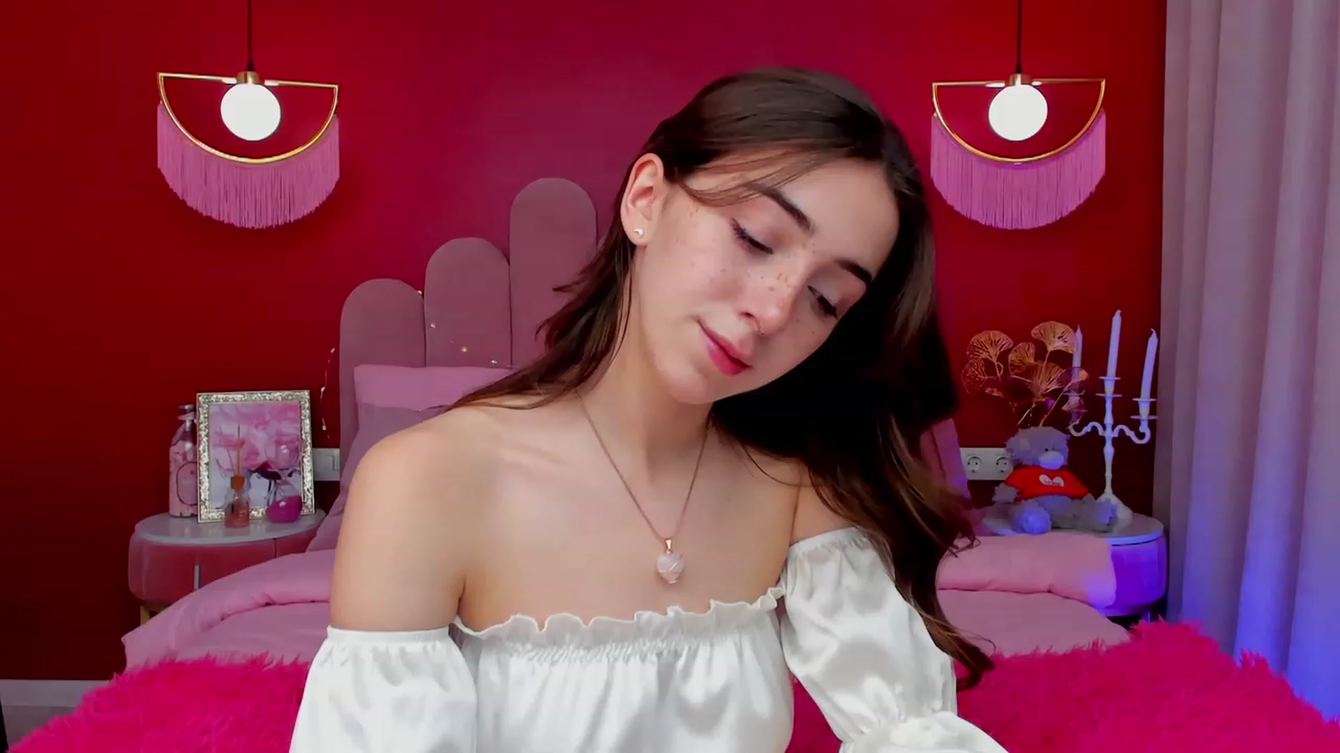 Gallery image thumbnail from ElsaYoung's myfreecams stream on, 03/12/2023, 07:12 image 15 of 20