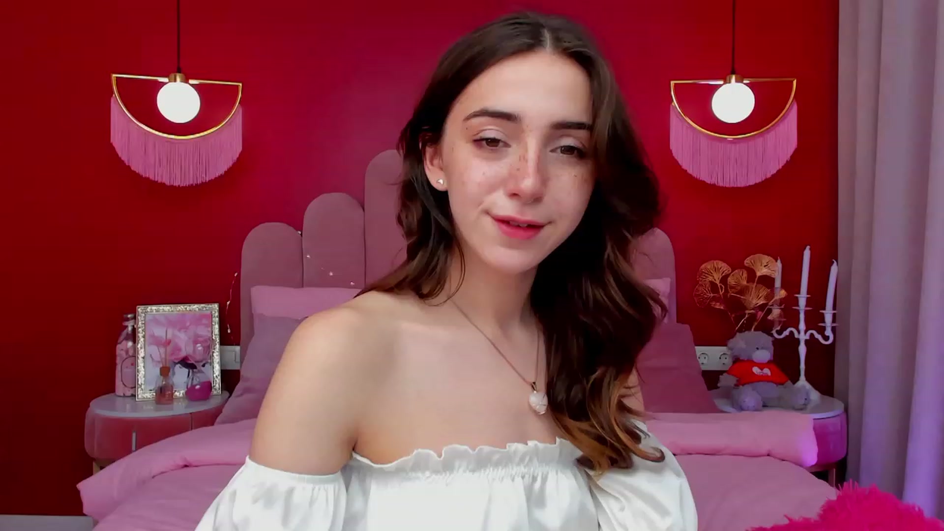 Gallery image thumbnail from ElsaYoung's myfreecams stream on, 03/12/2023, 08:01 image 16 of 20