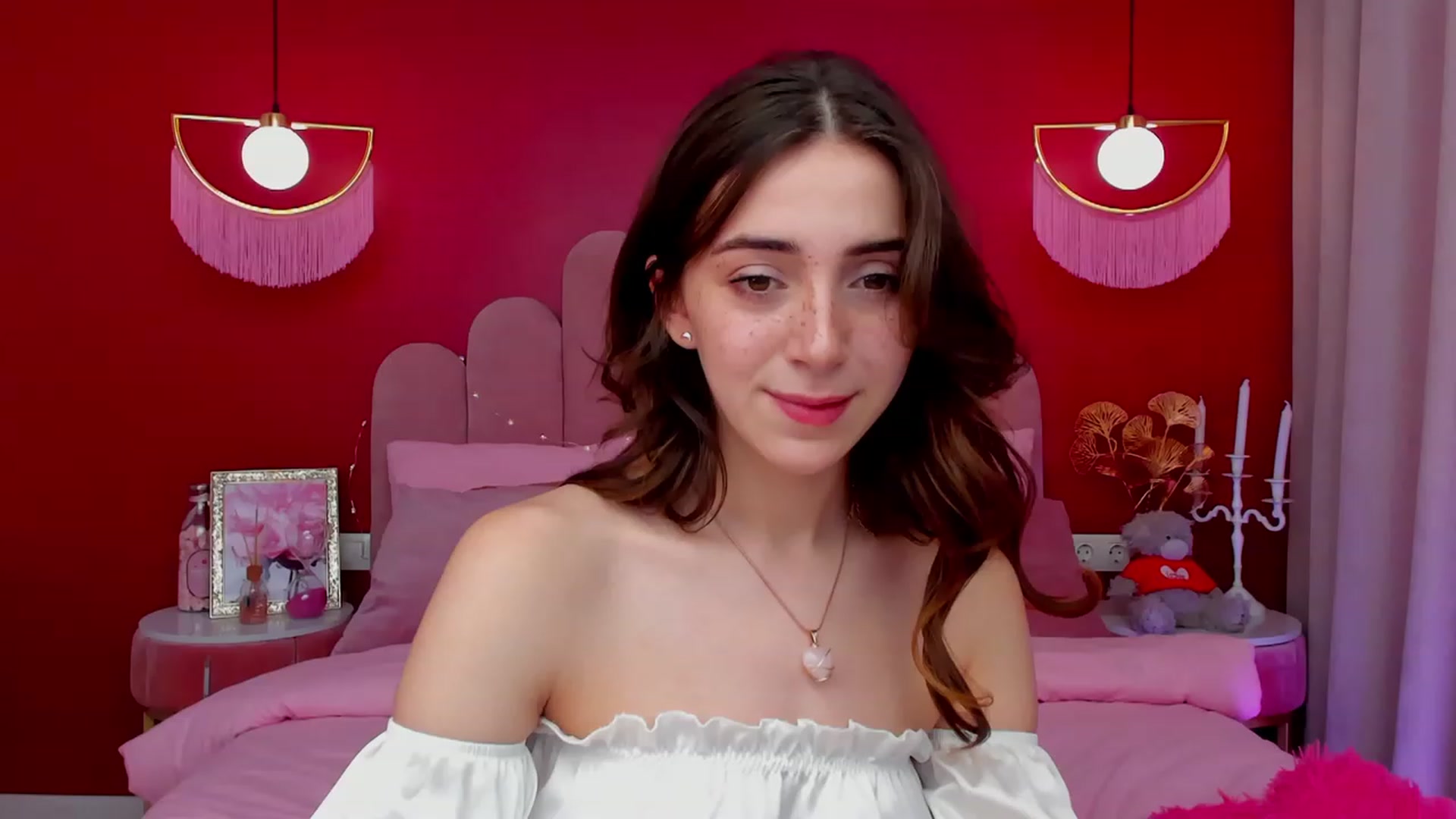 Gallery image thumbnail from ElsaYoung's myfreecams stream on, 03/12/2023, 08:01 image 20 of 20