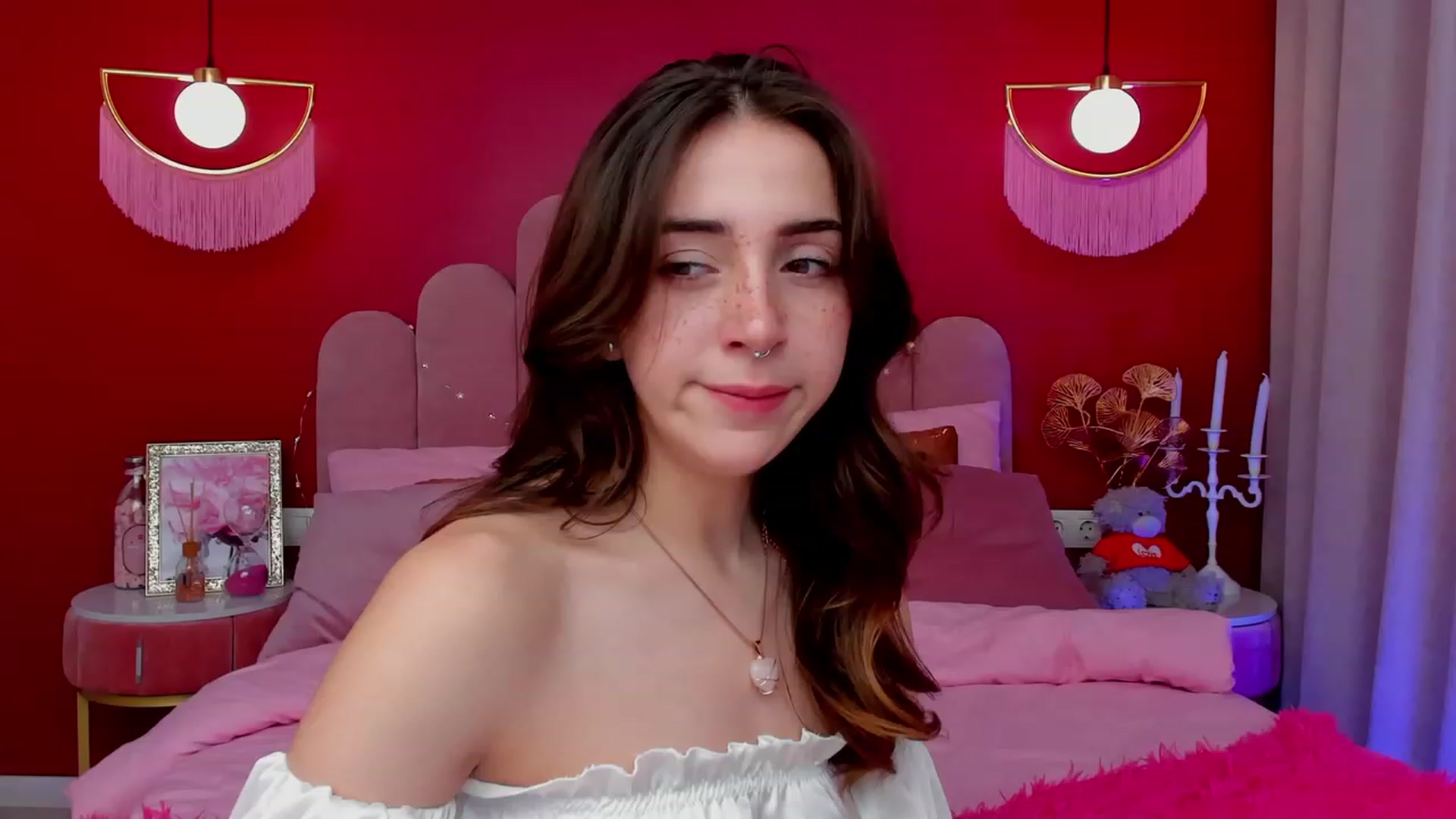 Gallery image thumbnail from ElsaYoung's myfreecams stream on, 03/12/2023, 09:45 image 13 of 20
