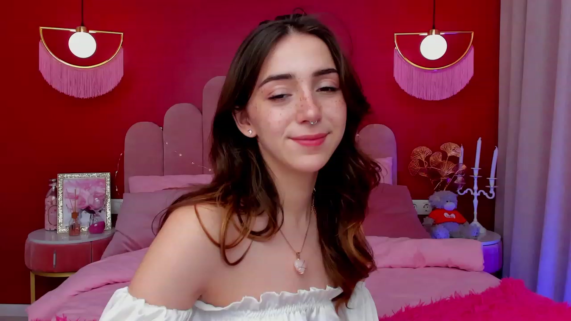 Gallery image thumbnail from ElsaYoung's myfreecams stream on, 03/12/2023, 09:45 image 9 of 20