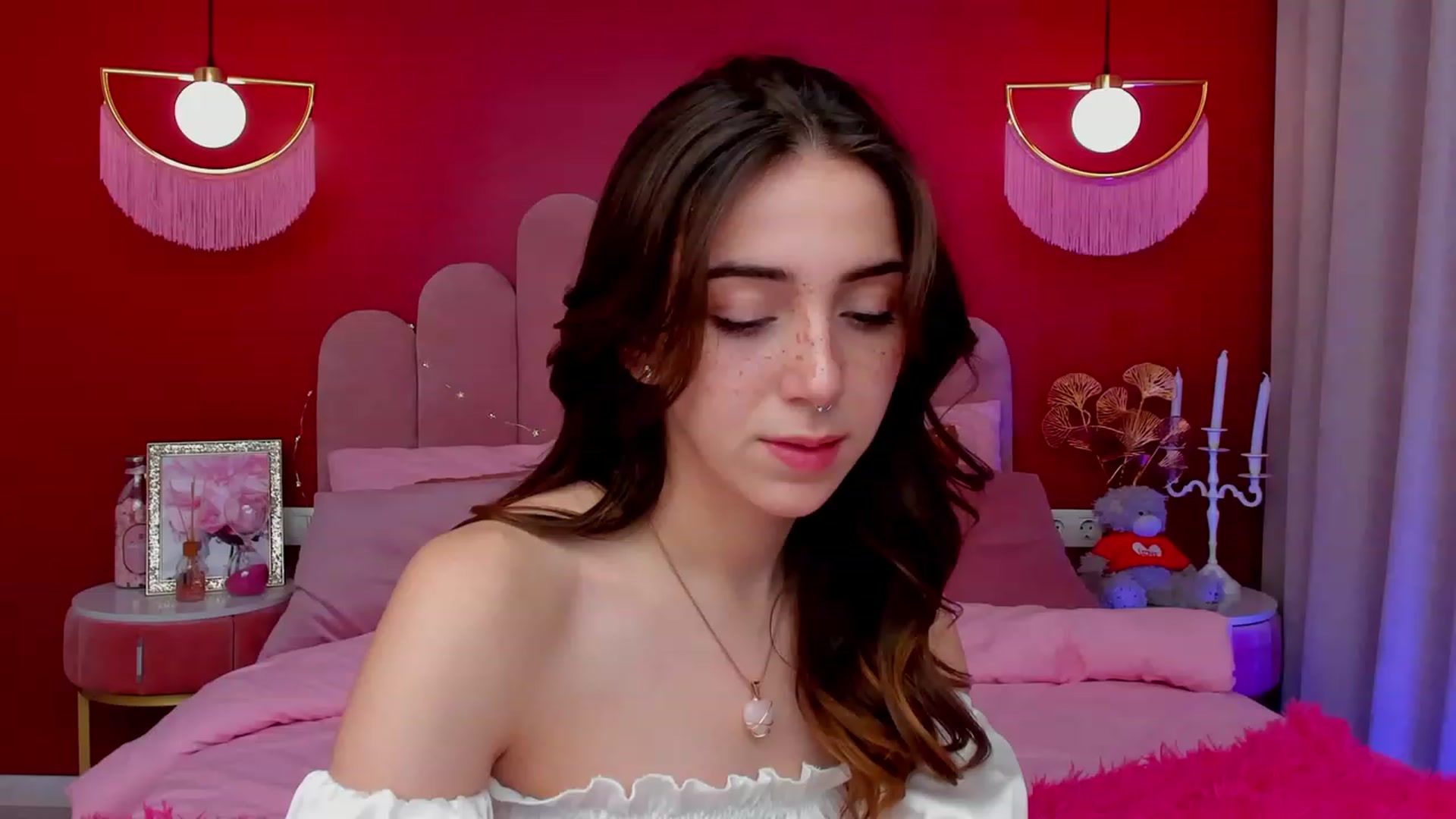 Gallery image thumbnail from ElsaYoung's myfreecams stream on, 03/12/2023, 09:45 image 18 of 20