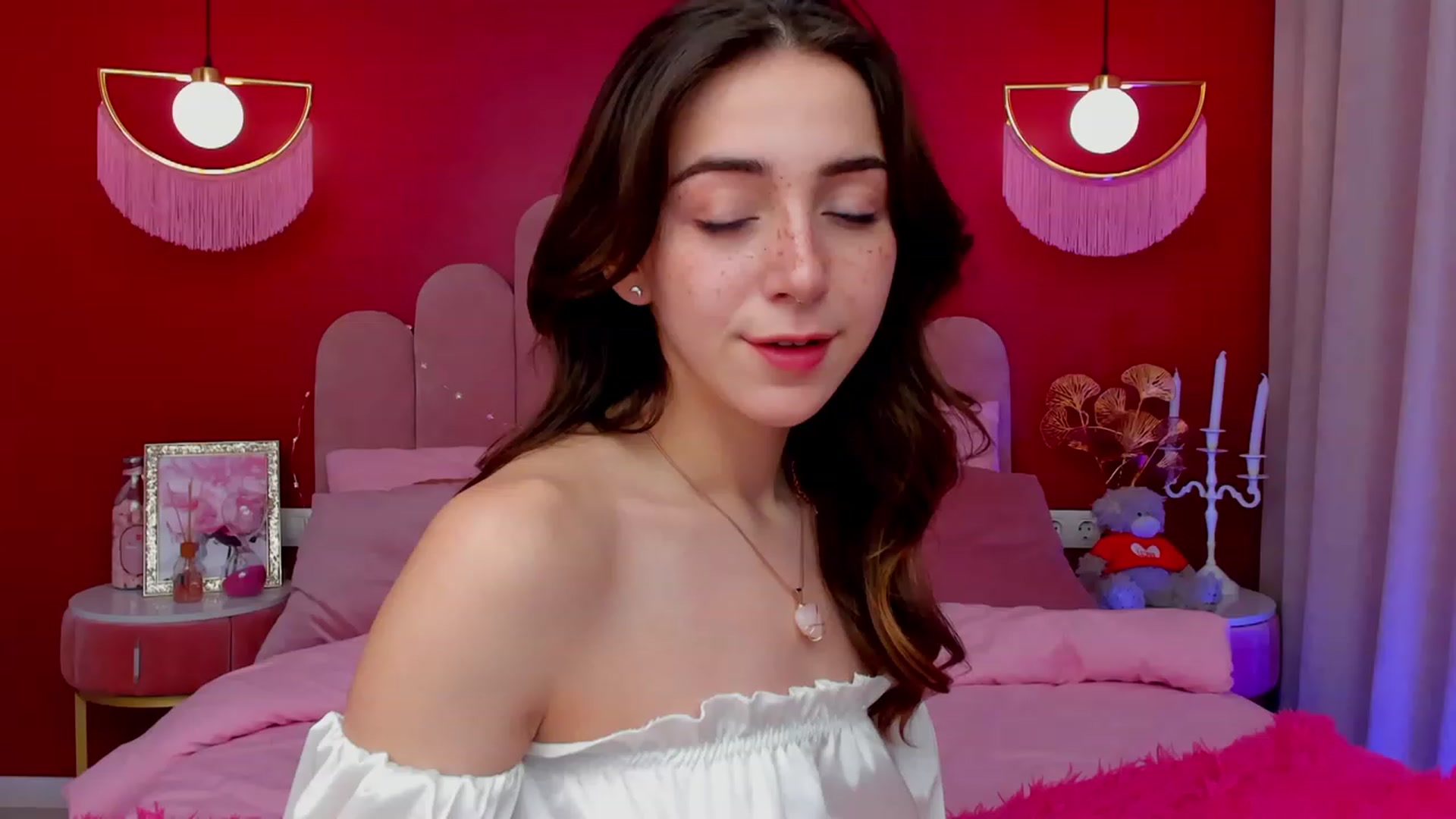 Gallery image thumbnail from ElsaYoung's myfreecams stream on, 03/12/2023, 09:45 image 1 of 20