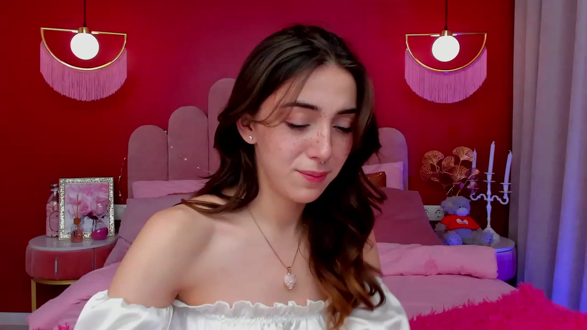 Gallery image thumbnail from ElsaYoung's myfreecams stream on, 03/12/2023, 09:45 image 19 of 20
