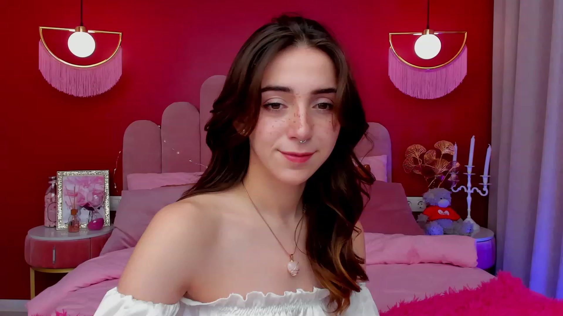 Gallery image thumbnail from ElsaYoung's myfreecams stream on, 03/12/2023, 09:45 image 17 of 20