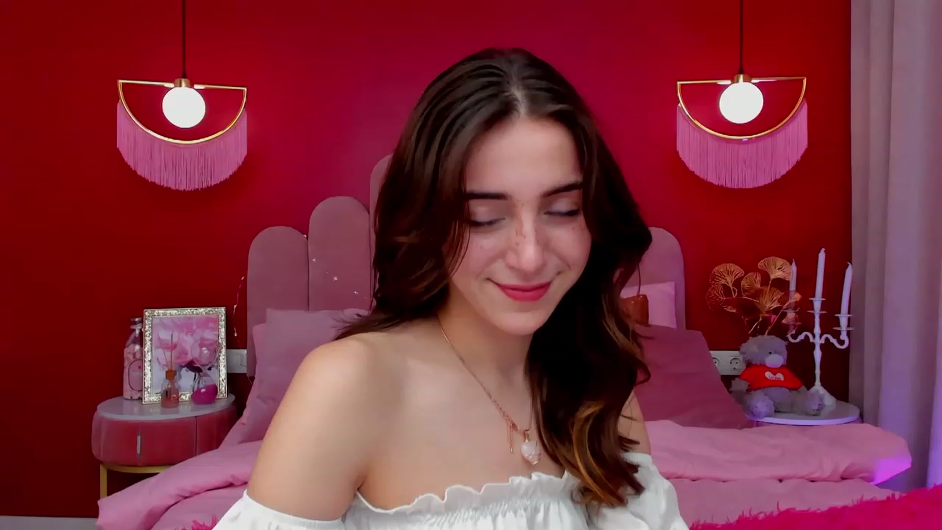 Gallery image thumbnail from ElsaYoung's myfreecams stream on, 03/12/2023, 11:28 image 7 of 20