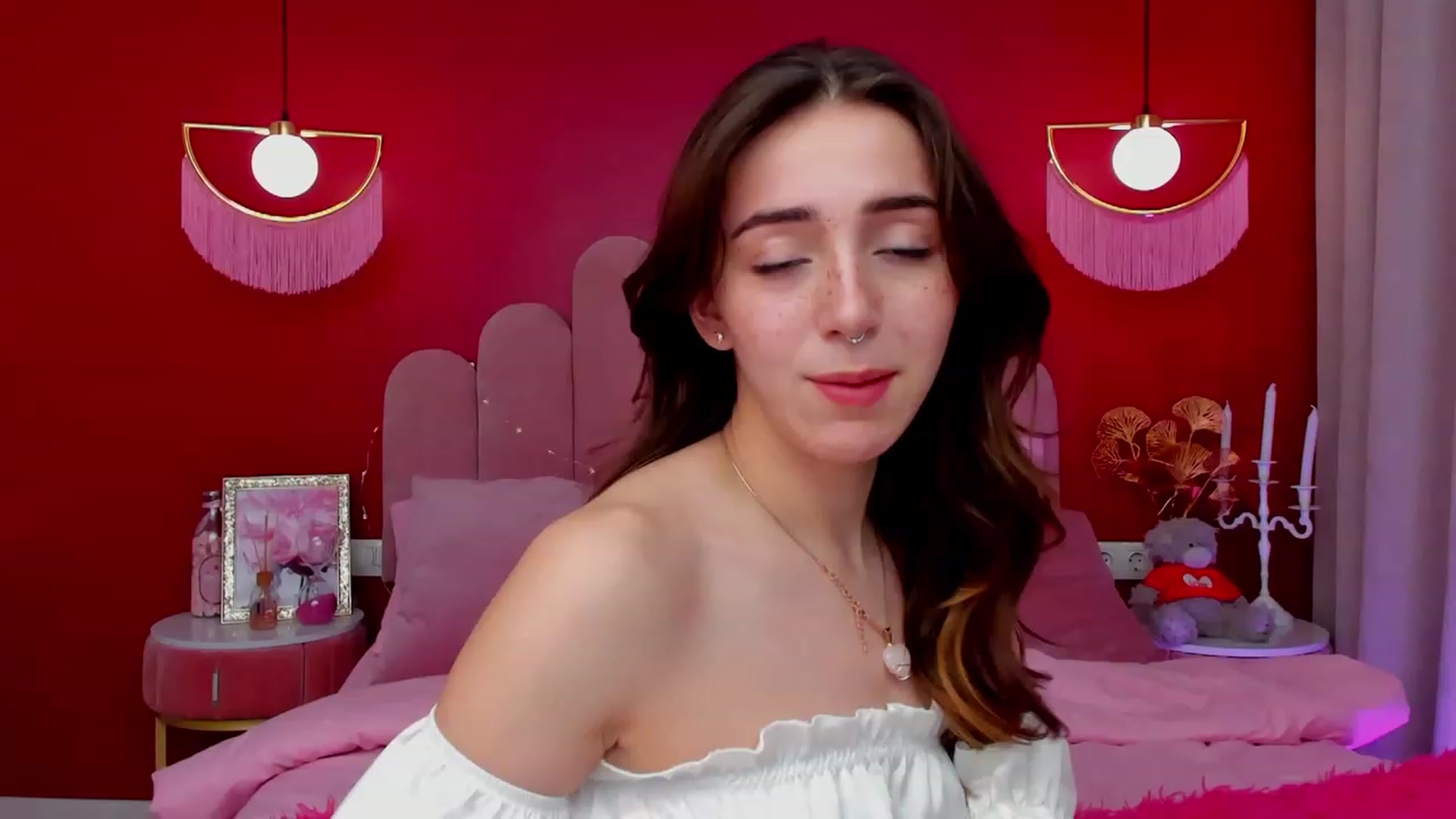 Gallery image thumbnail from ElsaYoung's myfreecams stream on, 03/12/2023, 11:28 image 5 of 20