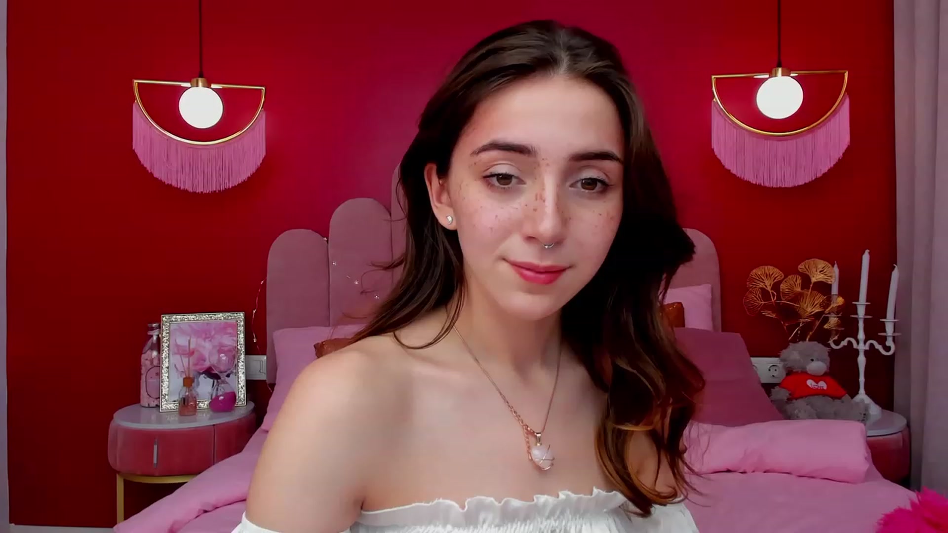 Gallery image thumbnail from ElsaYoung's myfreecams stream on, 03/12/2023, 11:28 image 2 of 20