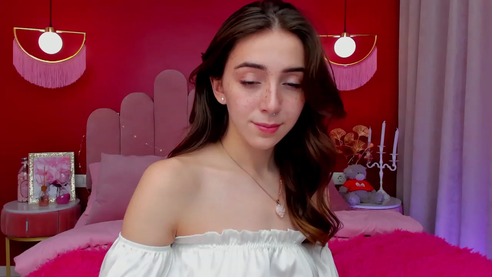 Gallery image thumbnail from ElsaYoung's myfreecams stream on, 03/12/2023, 12:03 image 17 of 20
