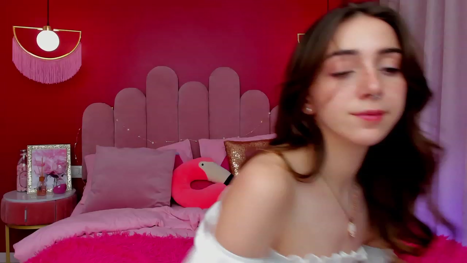 Gallery image thumbnail from ElsaYoung's myfreecams stream on, 03/12/2023, 12:03 image 16 of 20