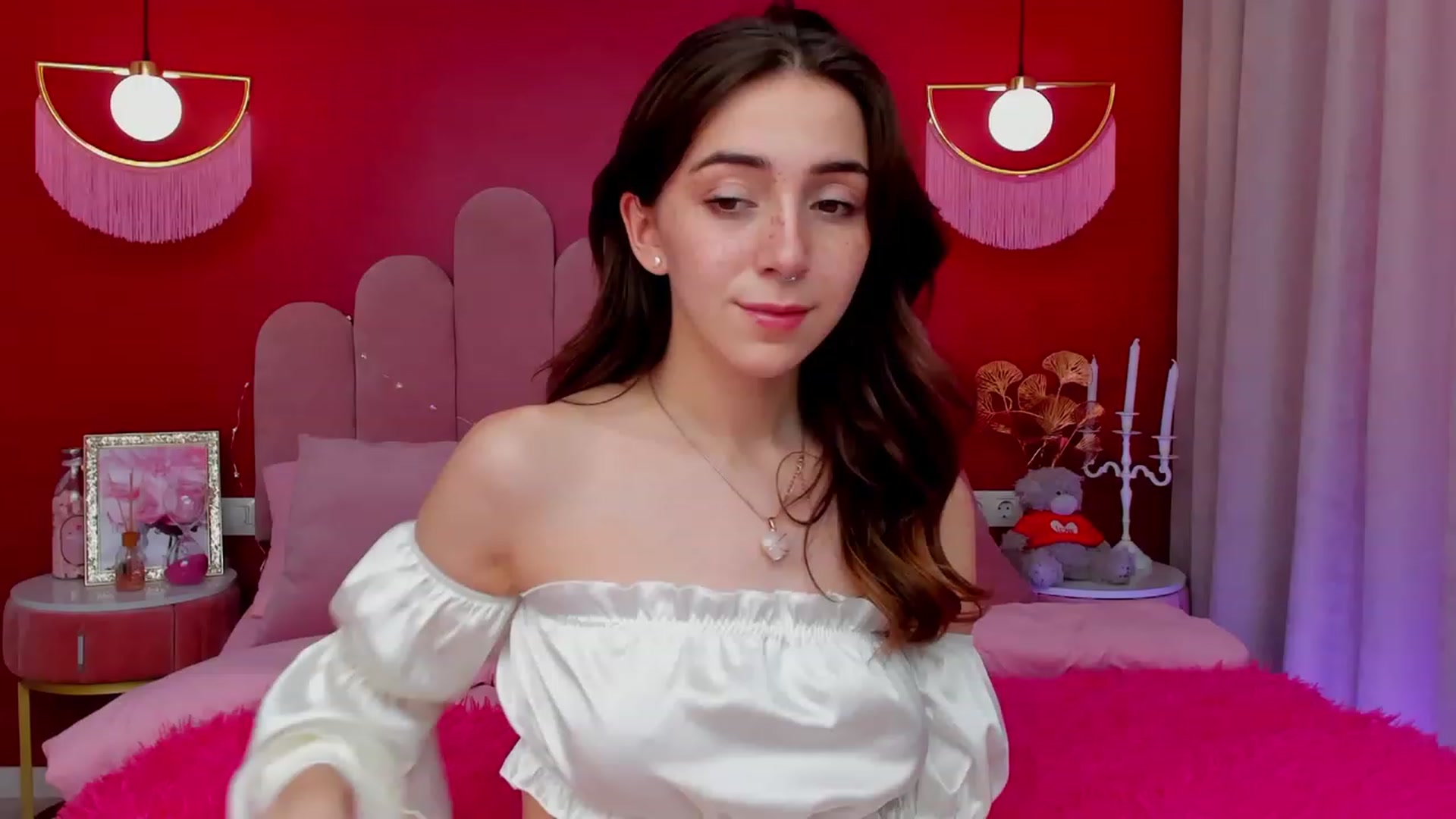 Gallery image thumbnail from ElsaYoung's myfreecams stream on, 03/12/2023, 12:03 image 8 of 20