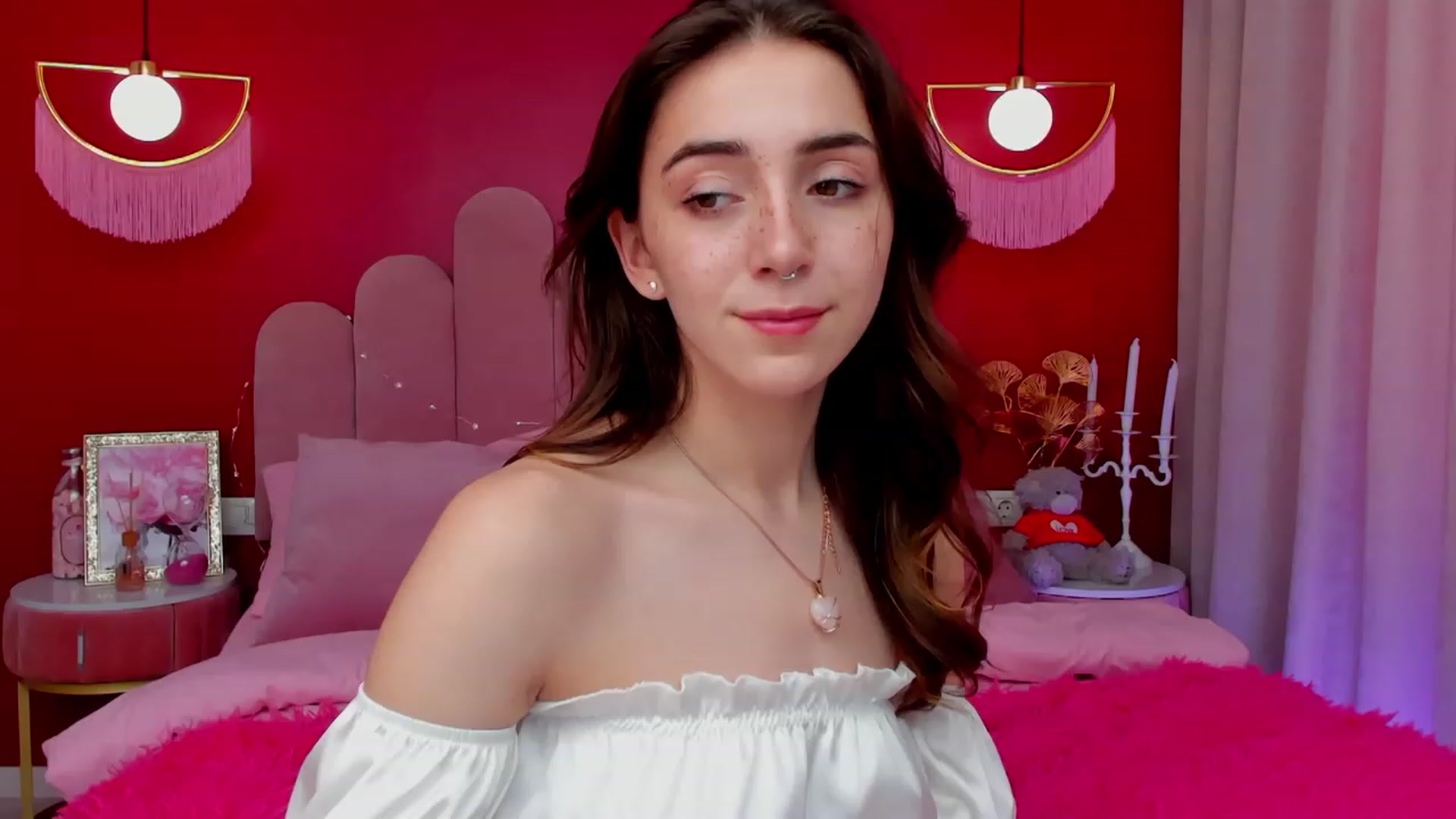 Gallery image thumbnail from ElsaYoung's myfreecams stream on, 03/12/2023, 12:03 image 15 of 20