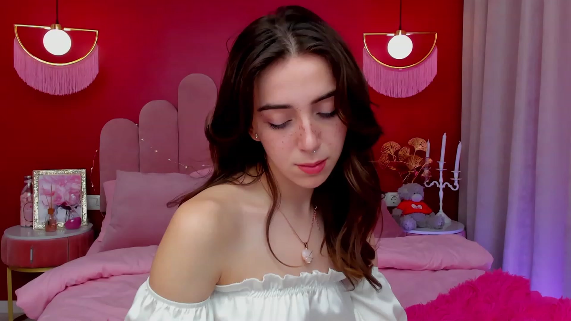 Gallery image thumbnail from ElsaYoung's myfreecams stream on, 03/12/2023, 12:03 image 1 of 20
