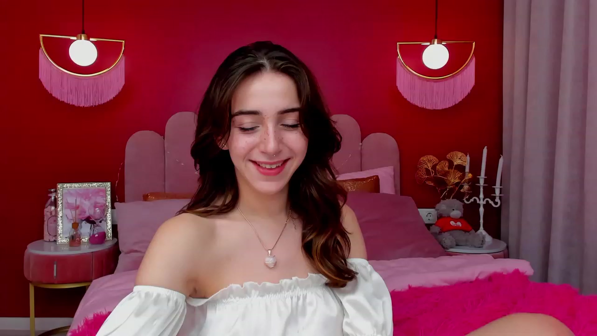 Gallery image thumbnail from ElsaYoung's myfreecams stream on, 03/12/2023, 14:45 image 19 of 20